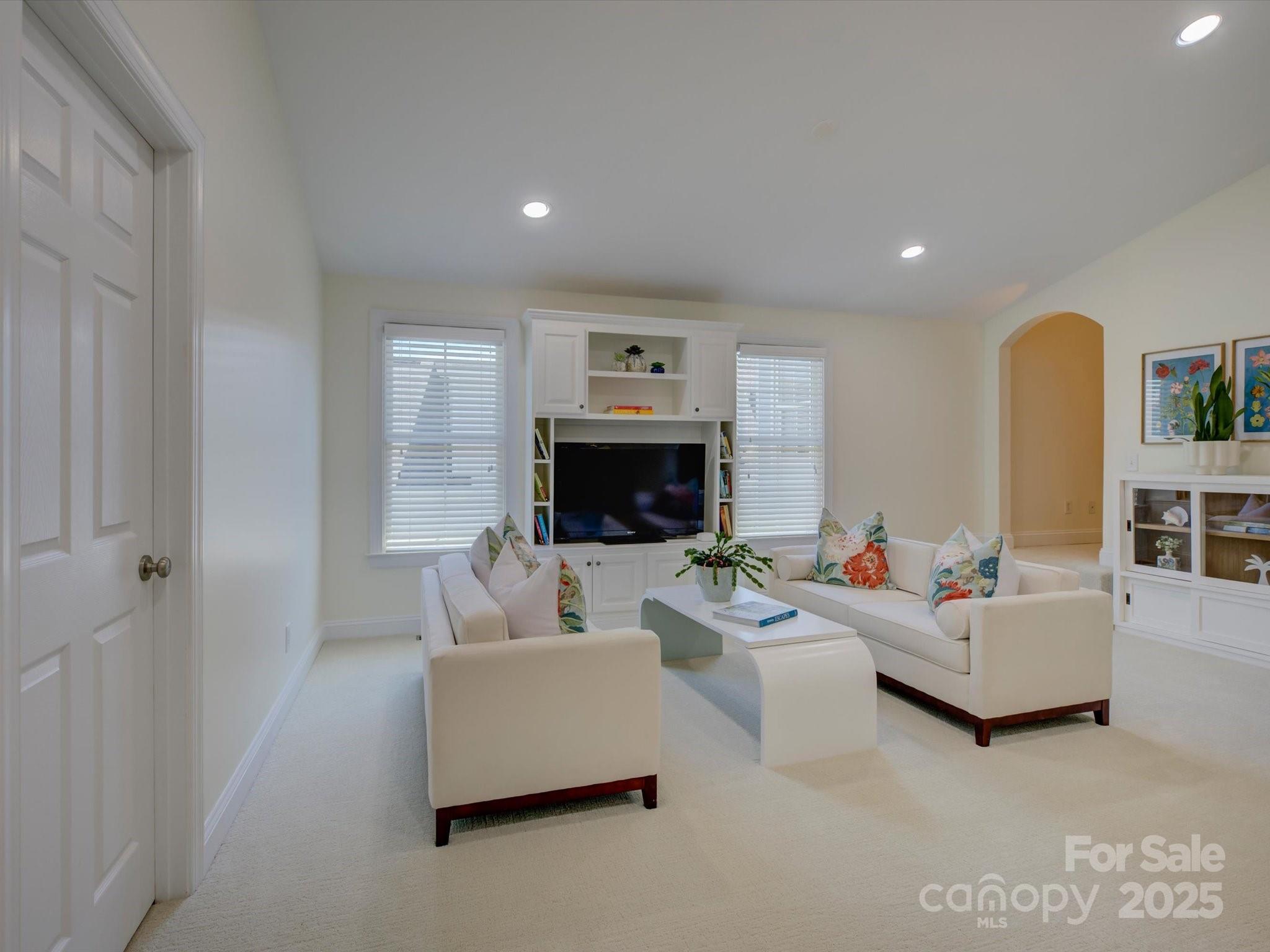 757 Shady Grove Crossing