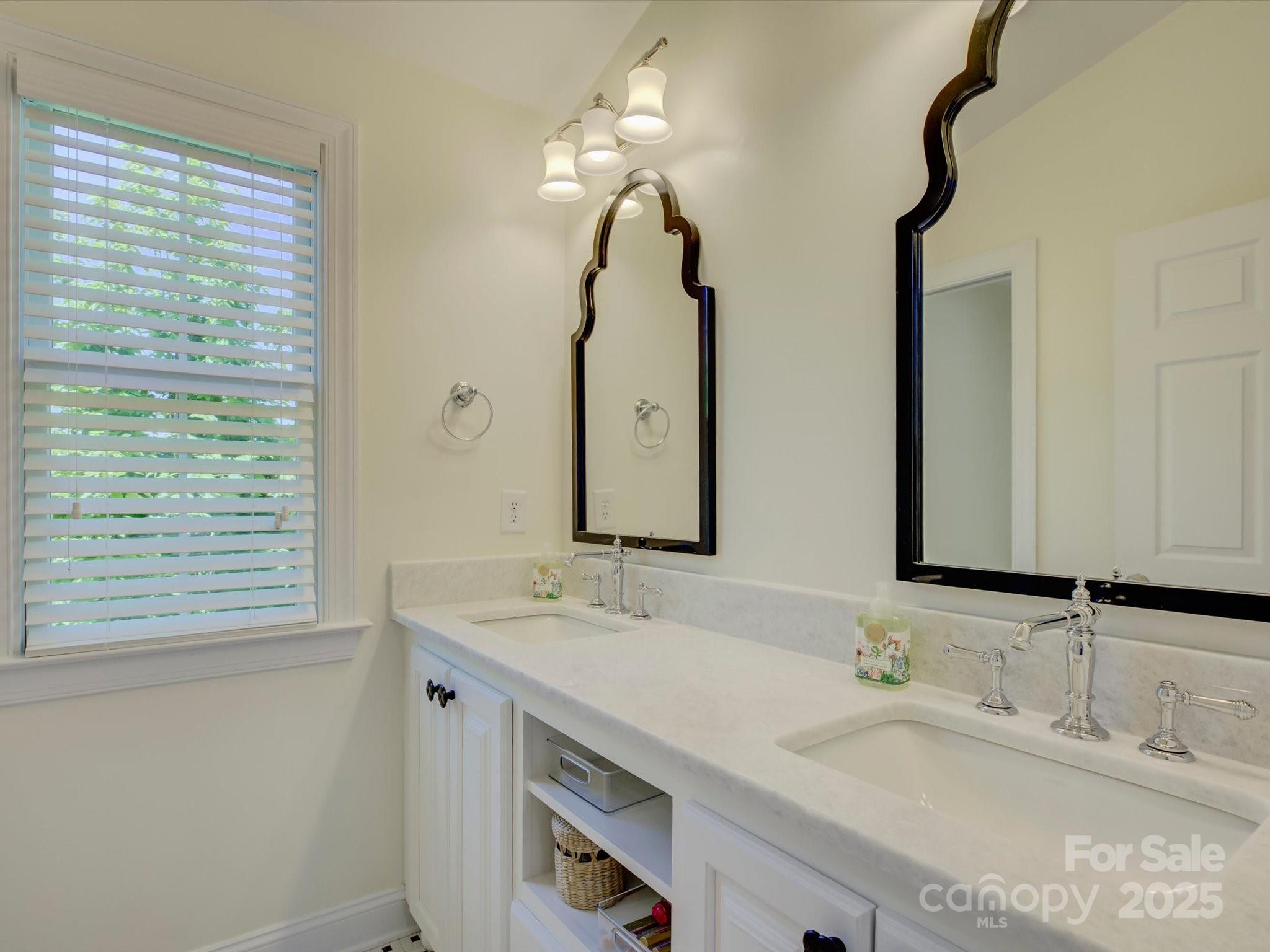 757 Shady Grove Crossing