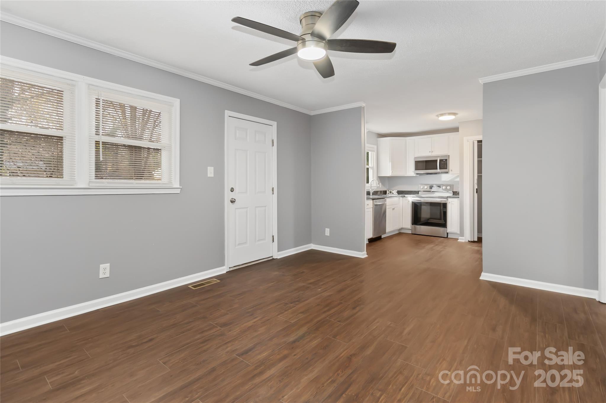 1637 Sumner Drive