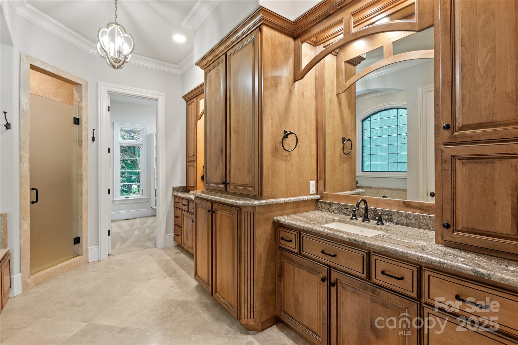 405 Gladelynn Way