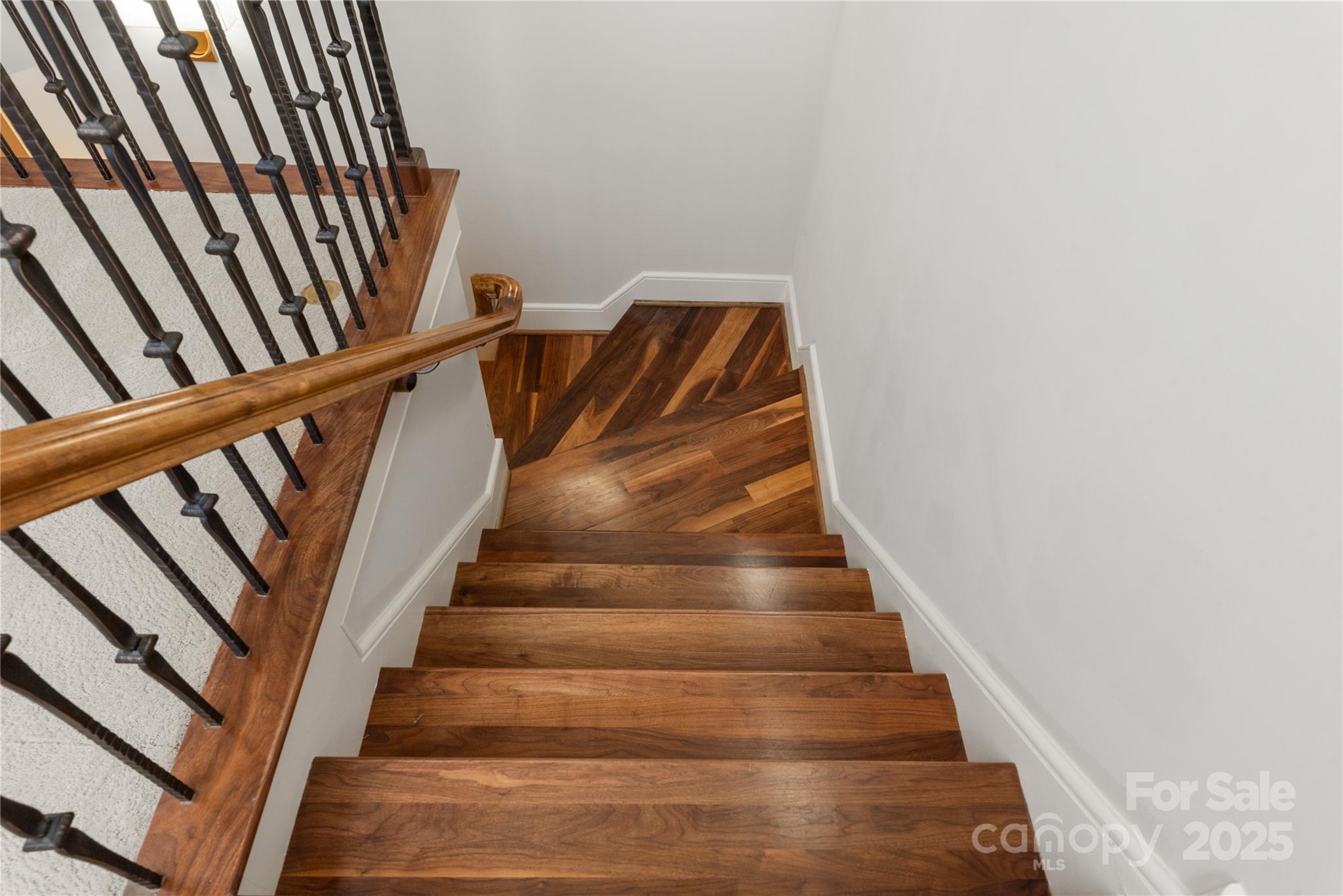 405 Gladelynn Way