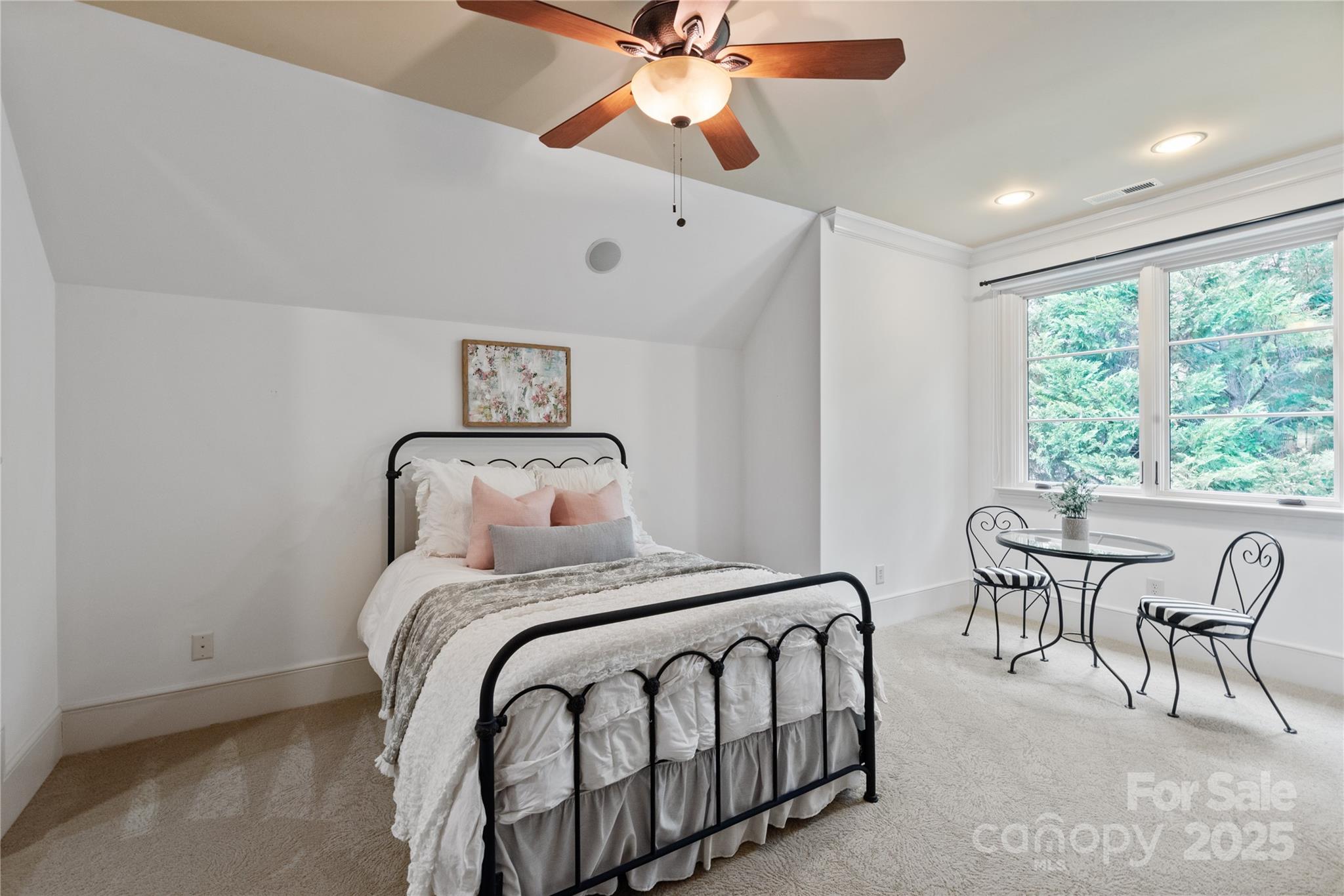 405 Gladelynn Way