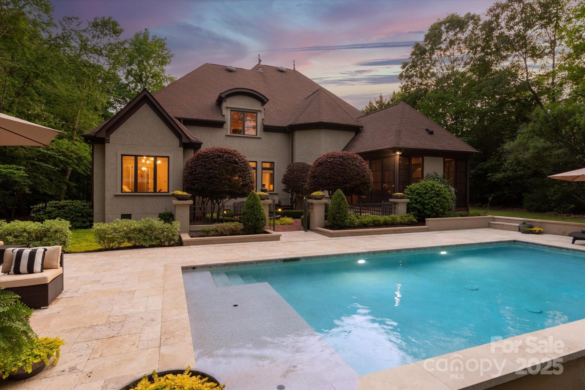 405 Gladelynn Way