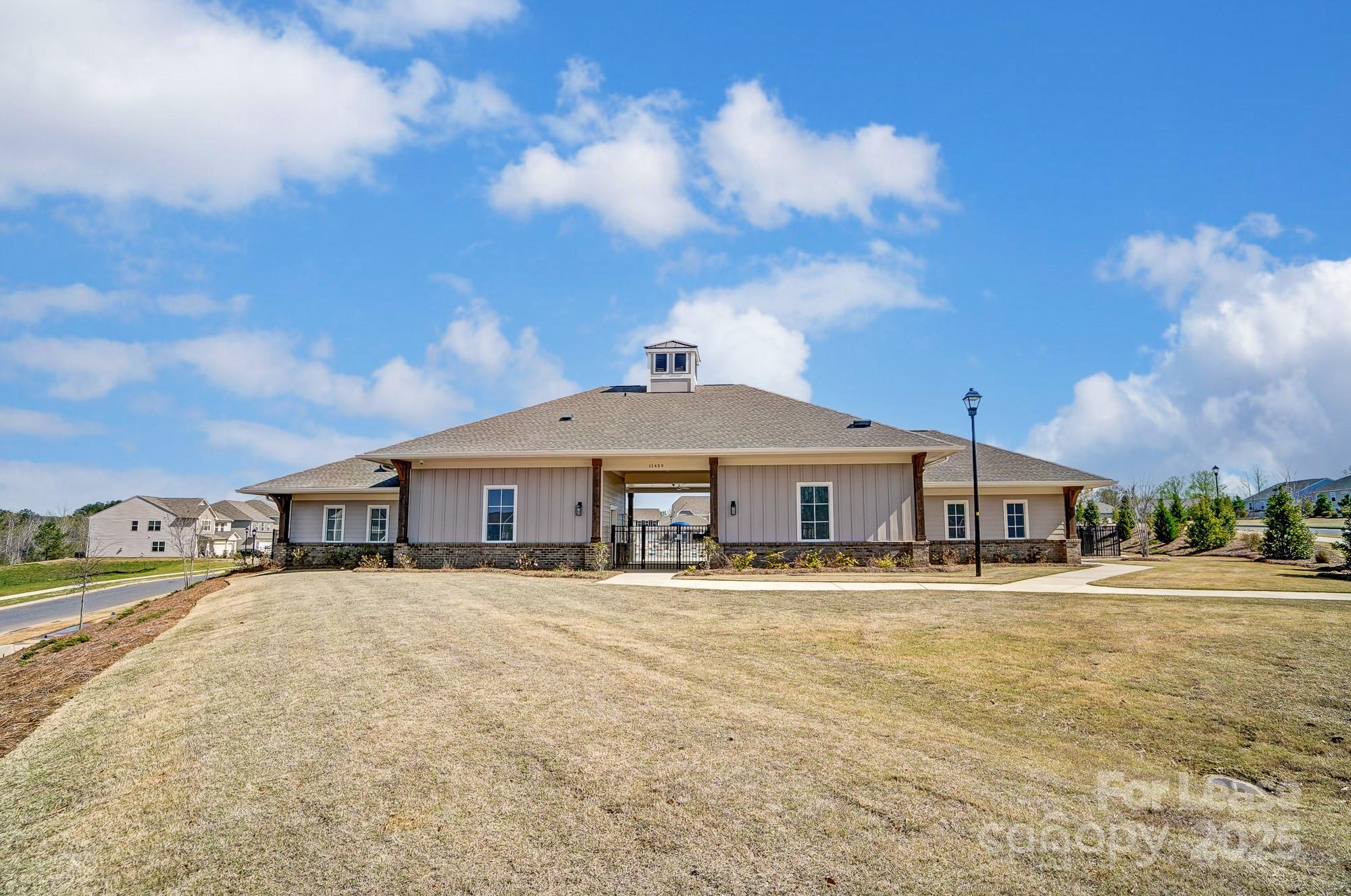 5009 Fenwick Court