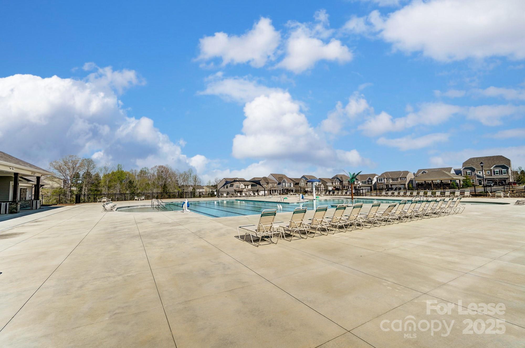 5009 Fenwick Court