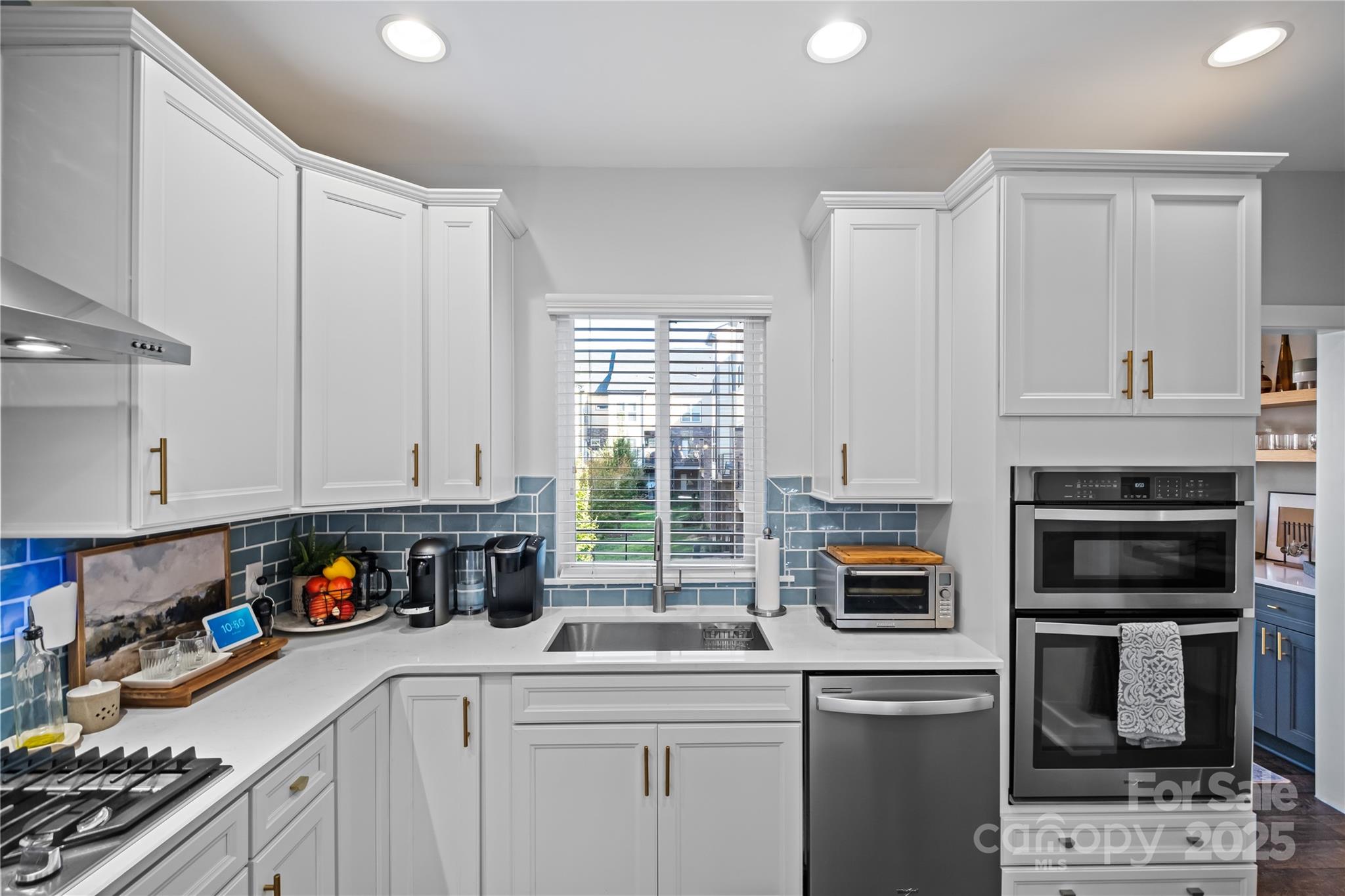 2863 Grand Union Way