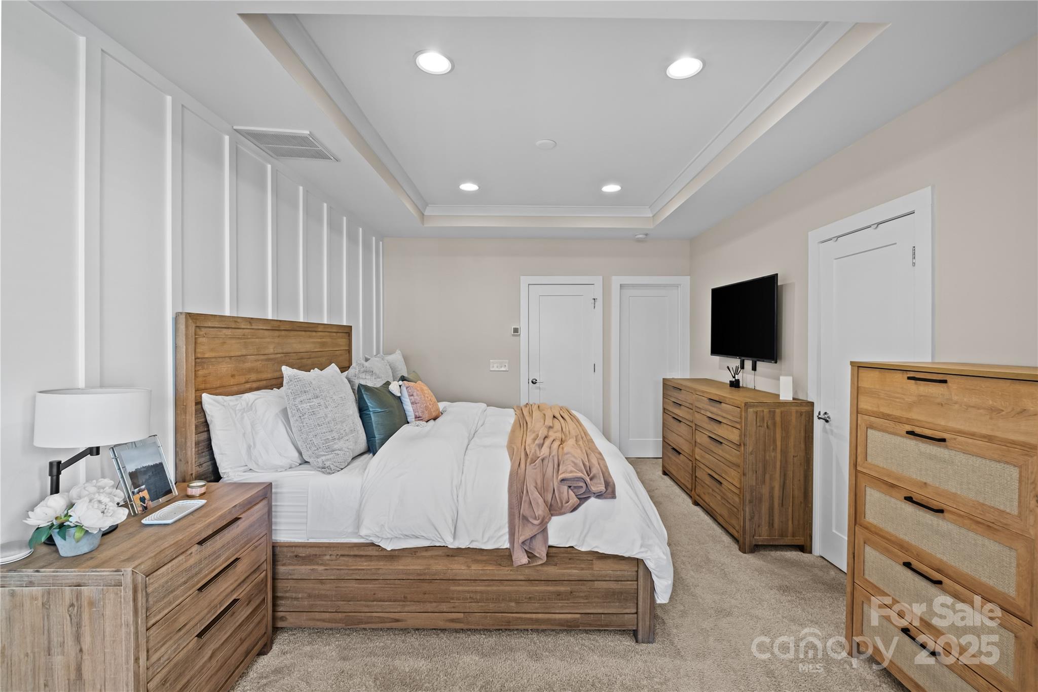 2863 Grand Union Way