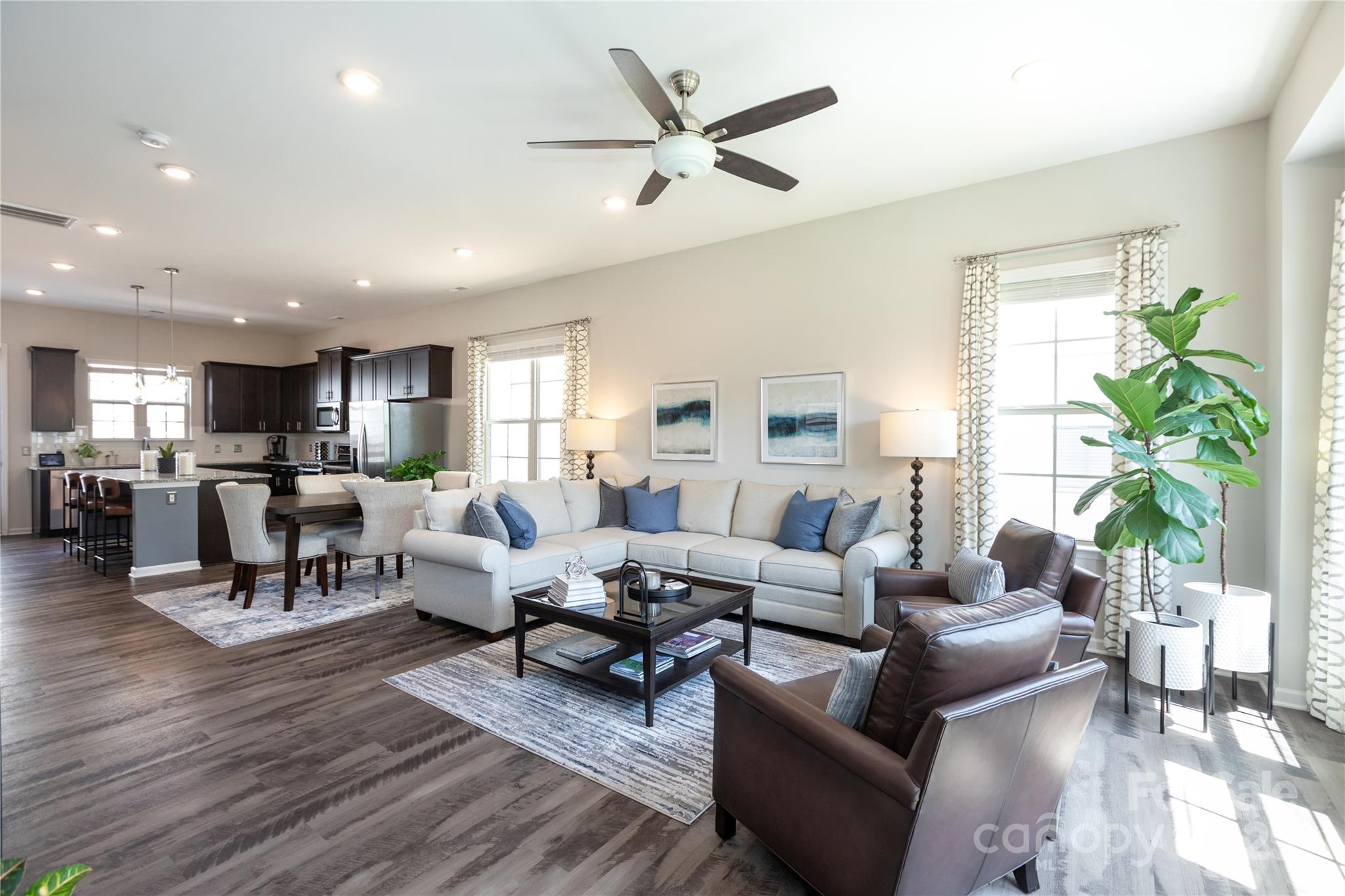 9521 AINSLIE DOWNS Street