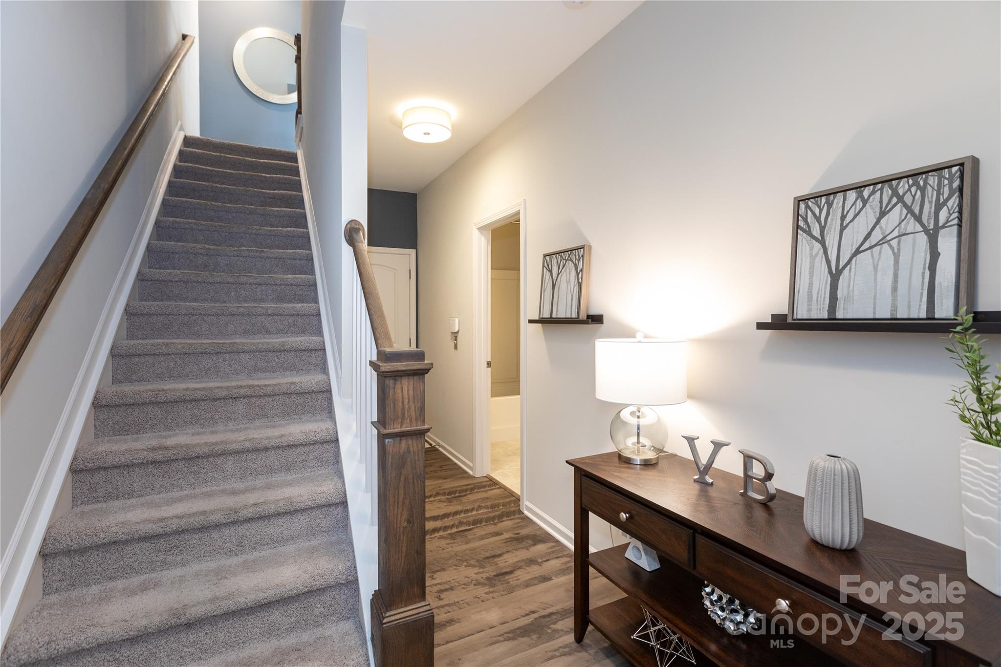 9521 AINSLIE DOWNS Street