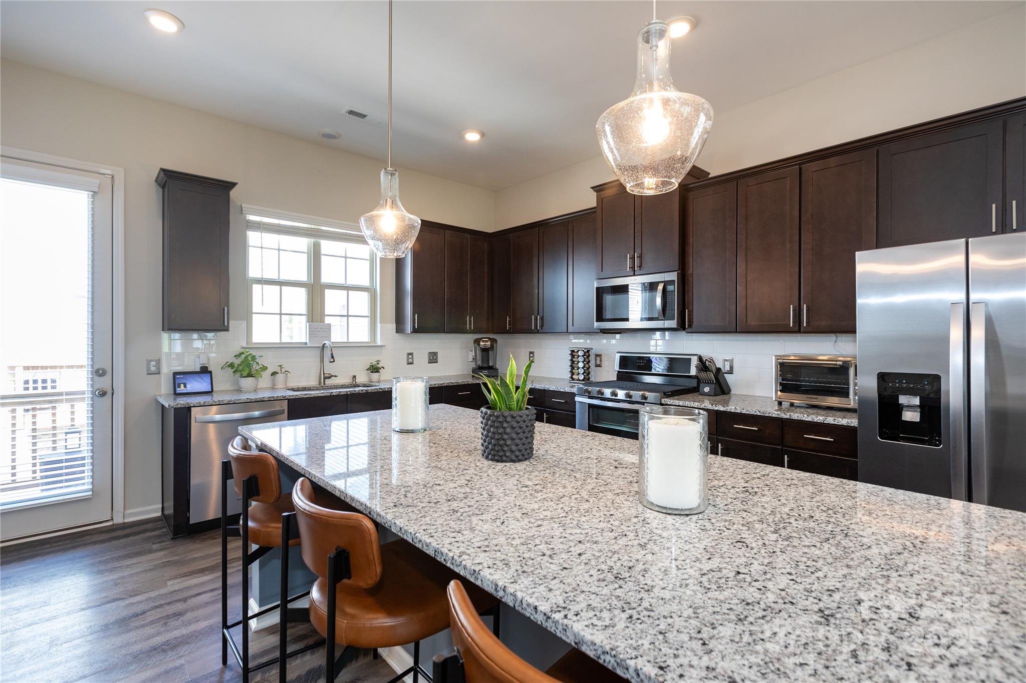 9521 AINSLIE DOWNS Street