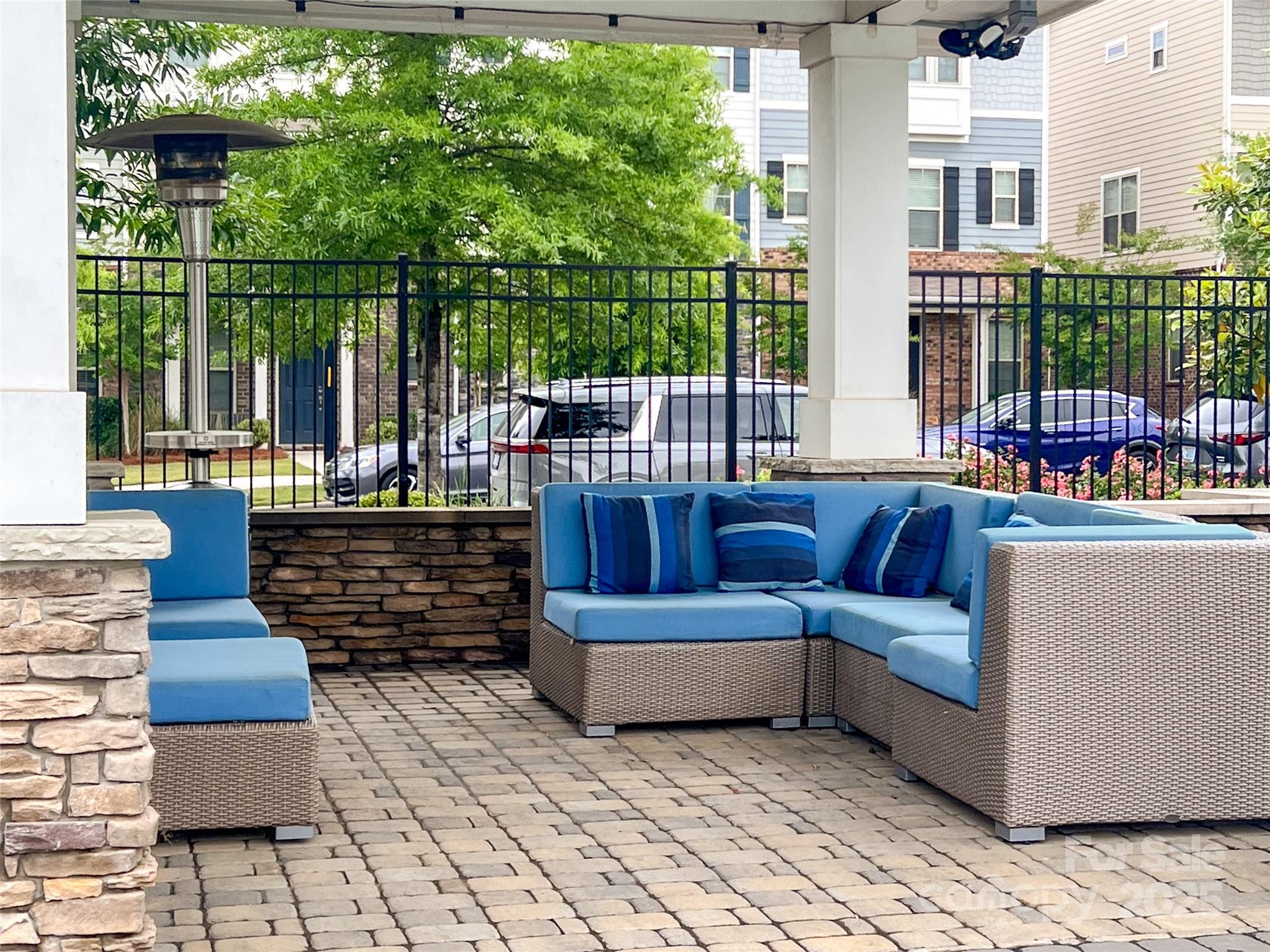 9521 AINSLIE DOWNS Street