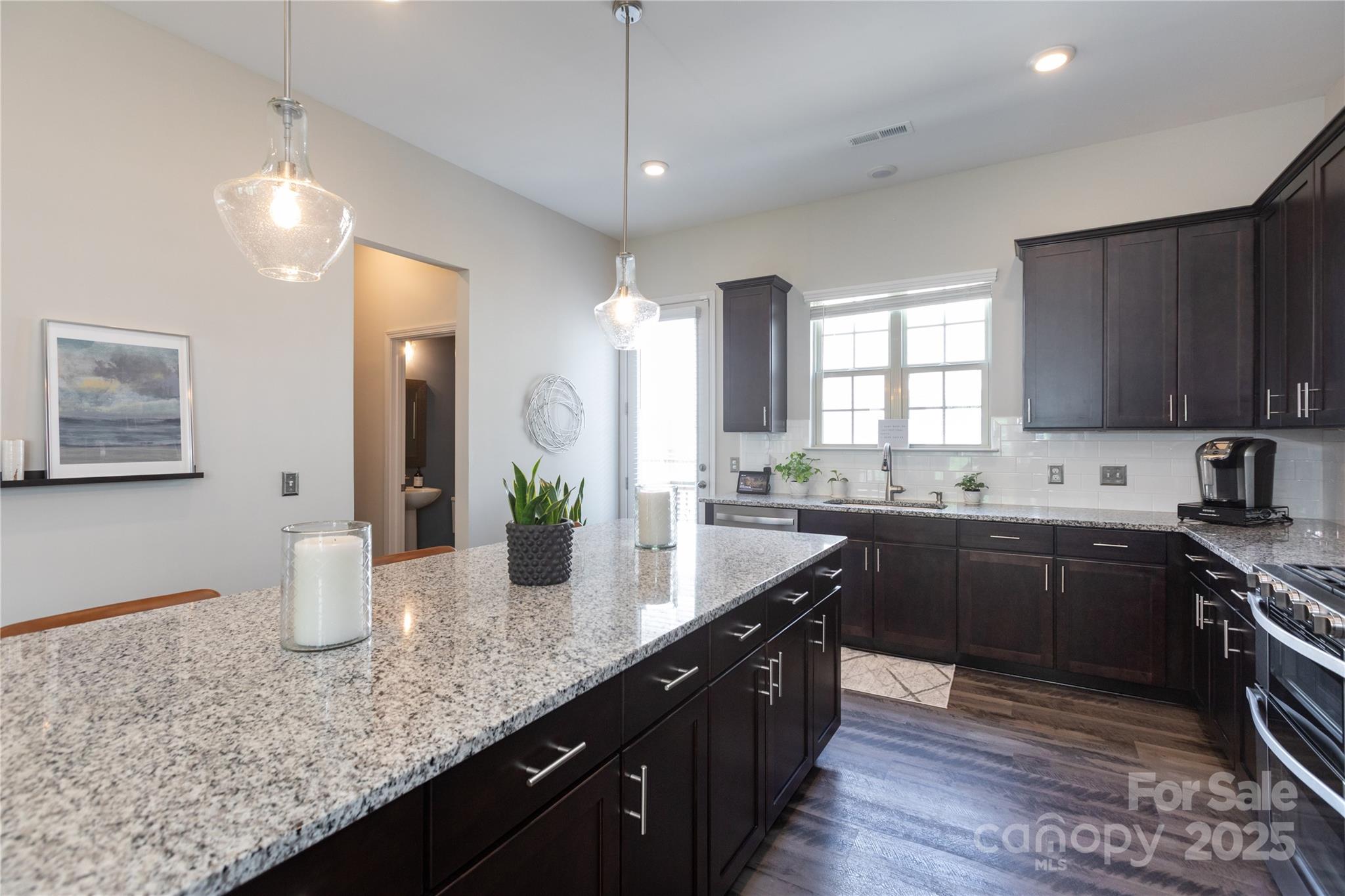 9521 AINSLIE DOWNS Street