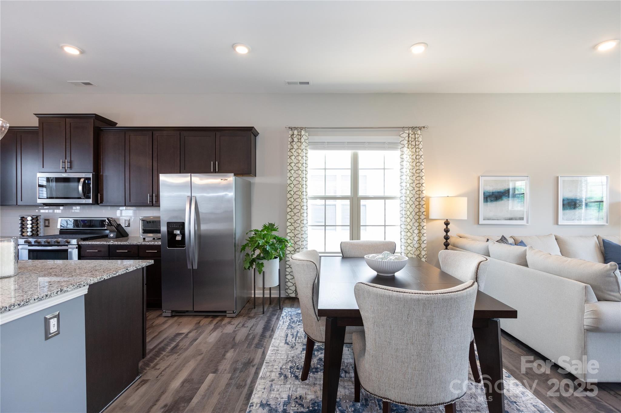 9521 AINSLIE DOWNS Street