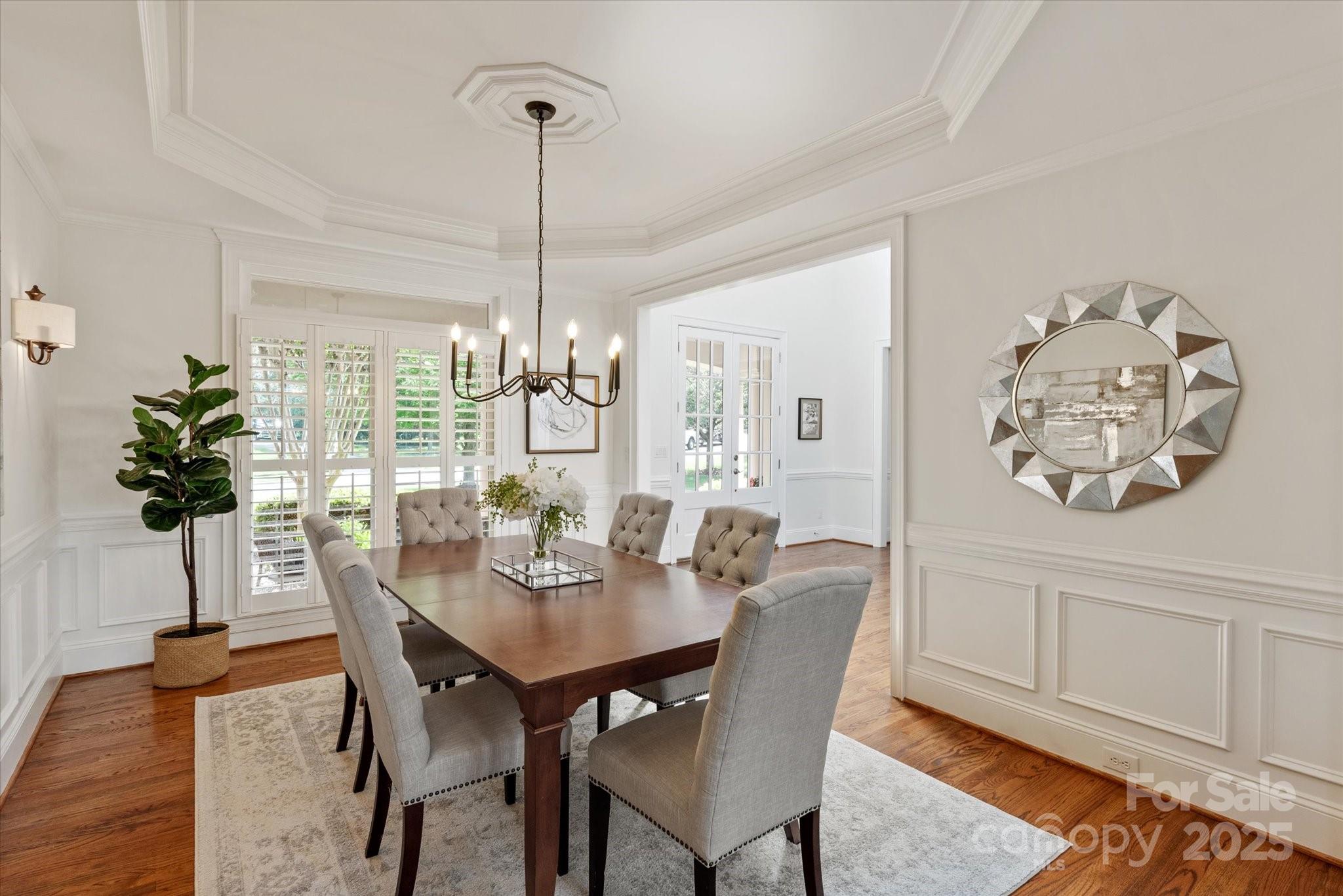 7507 Meadowgate Lane