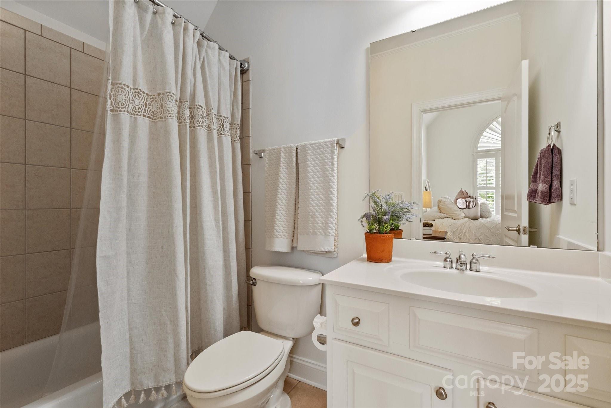 7507 Meadowgate Lane