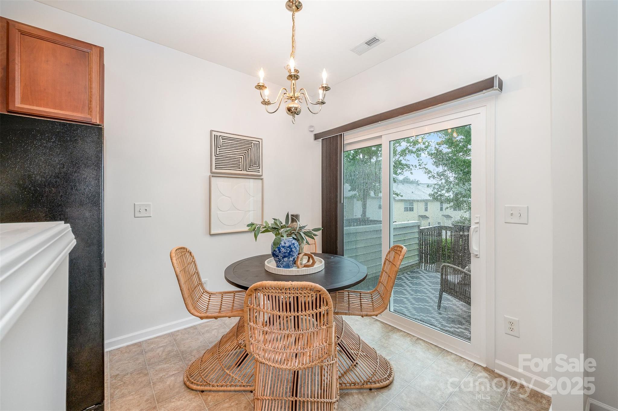 15554 Stronvar House Lane