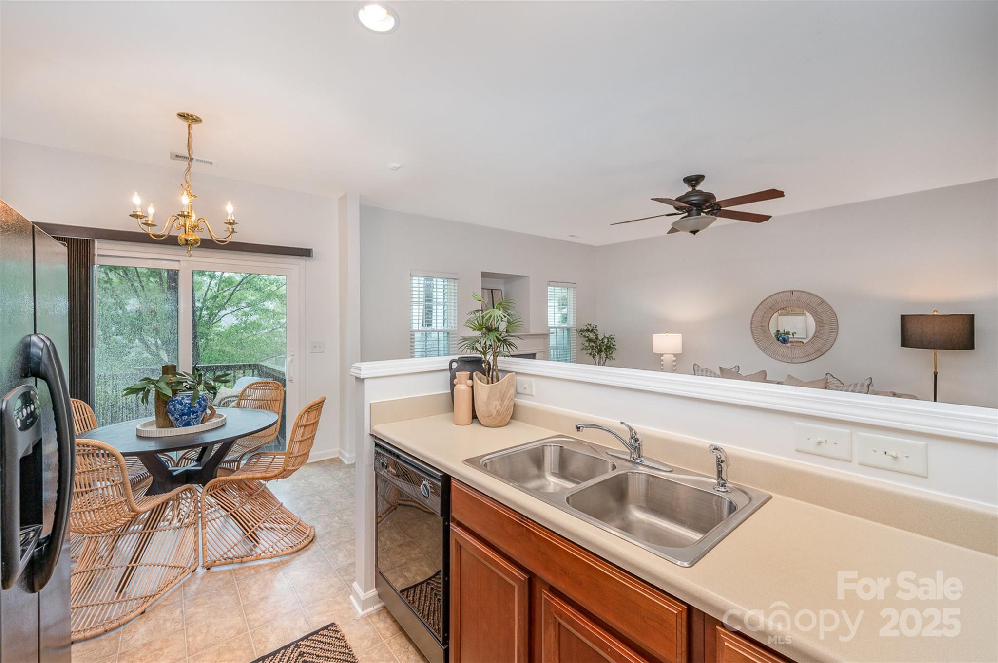 15554 Stronvar House Lane