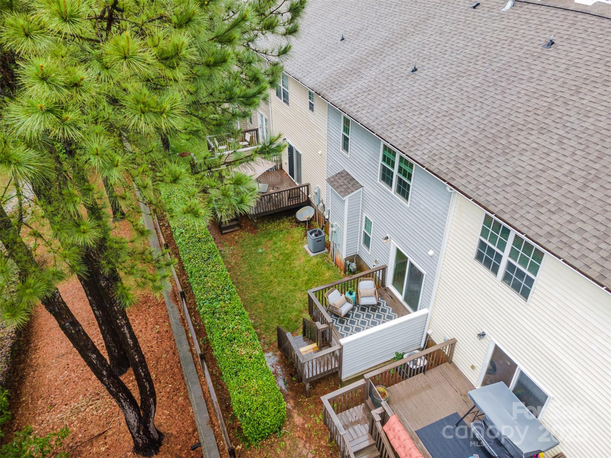 15554 Stronvar House Lane