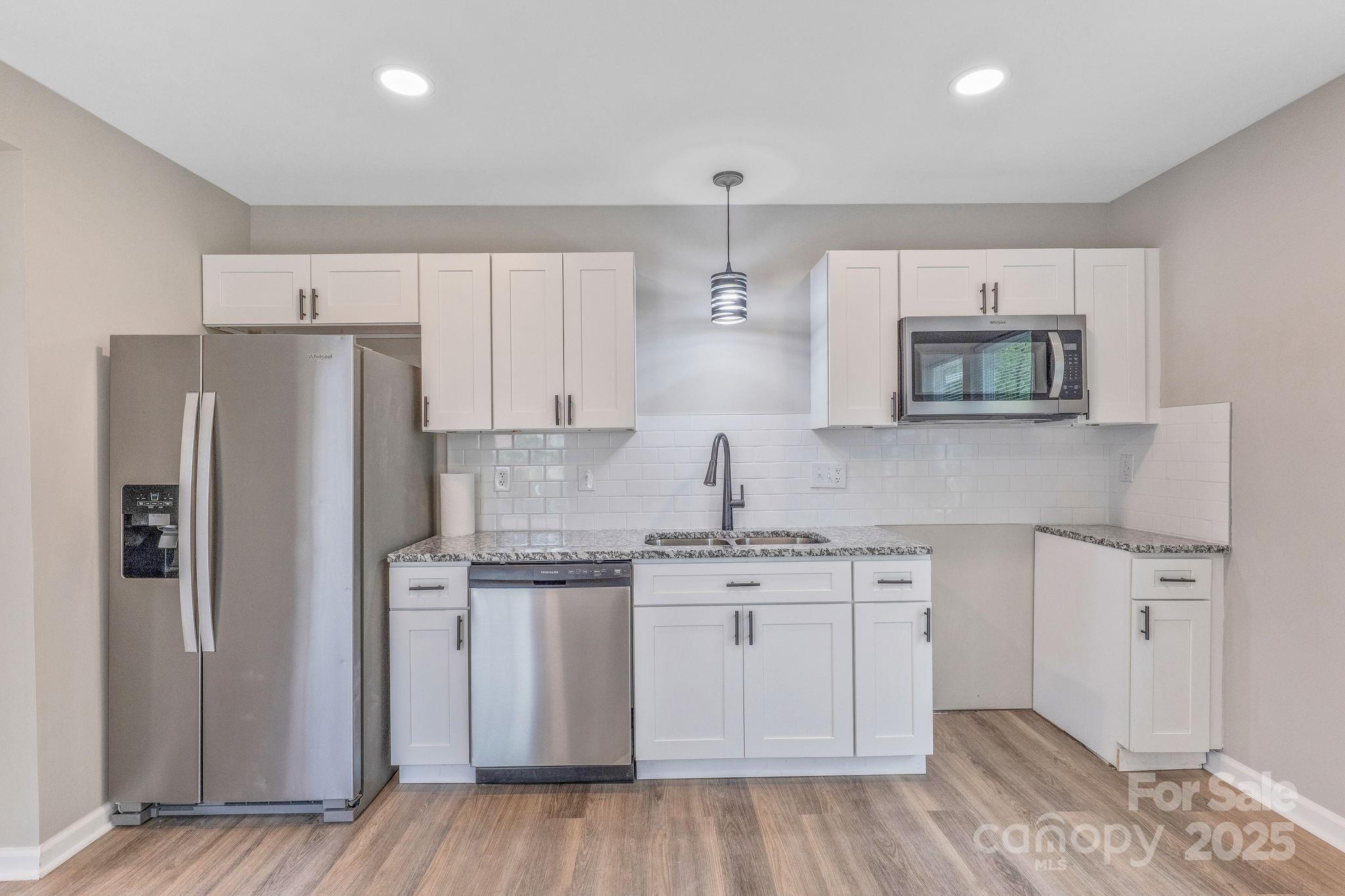 2511 Linwood Road
