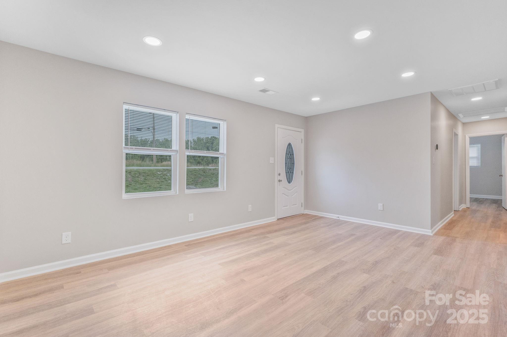 2511 Linwood Road