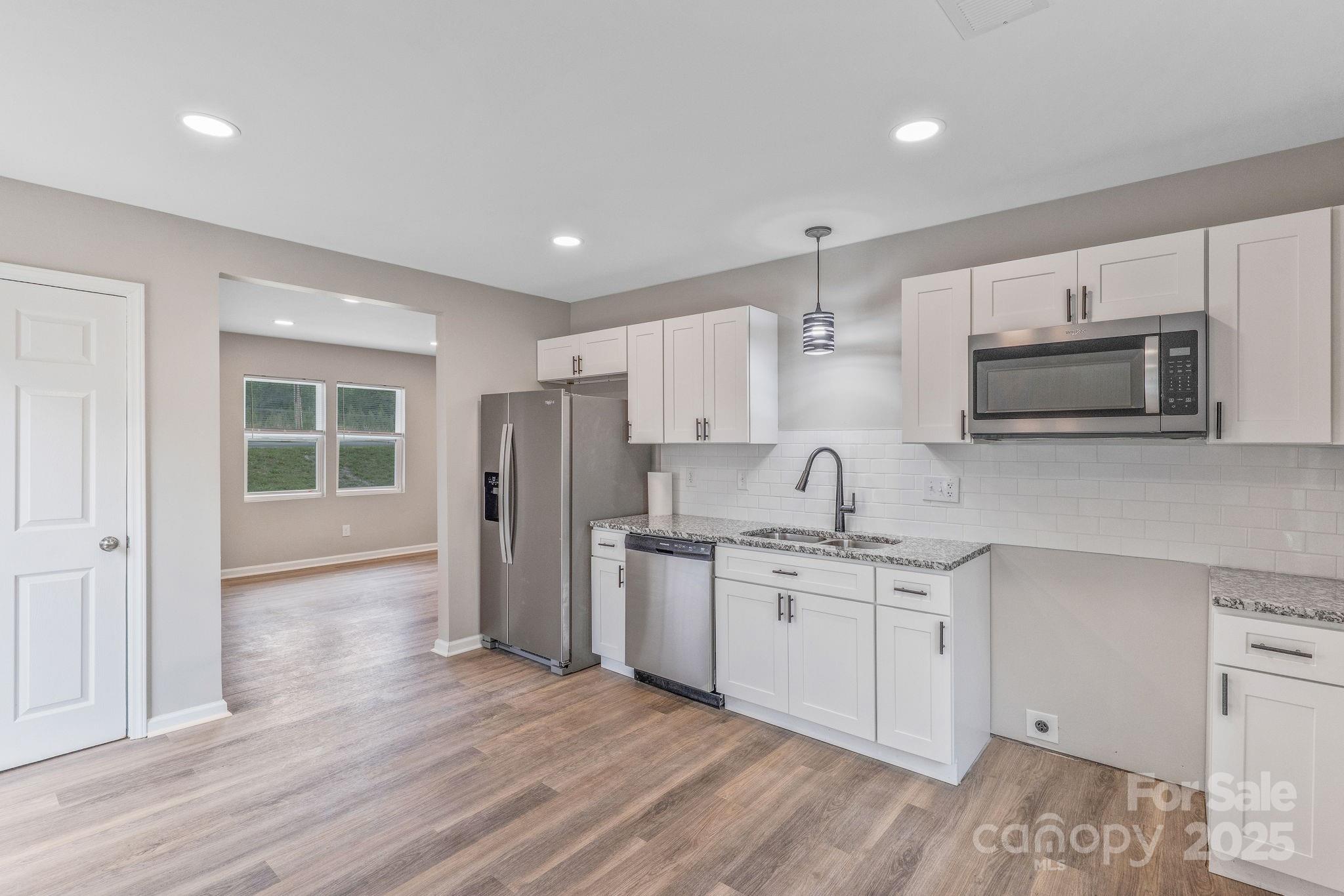 2511 Linwood Road