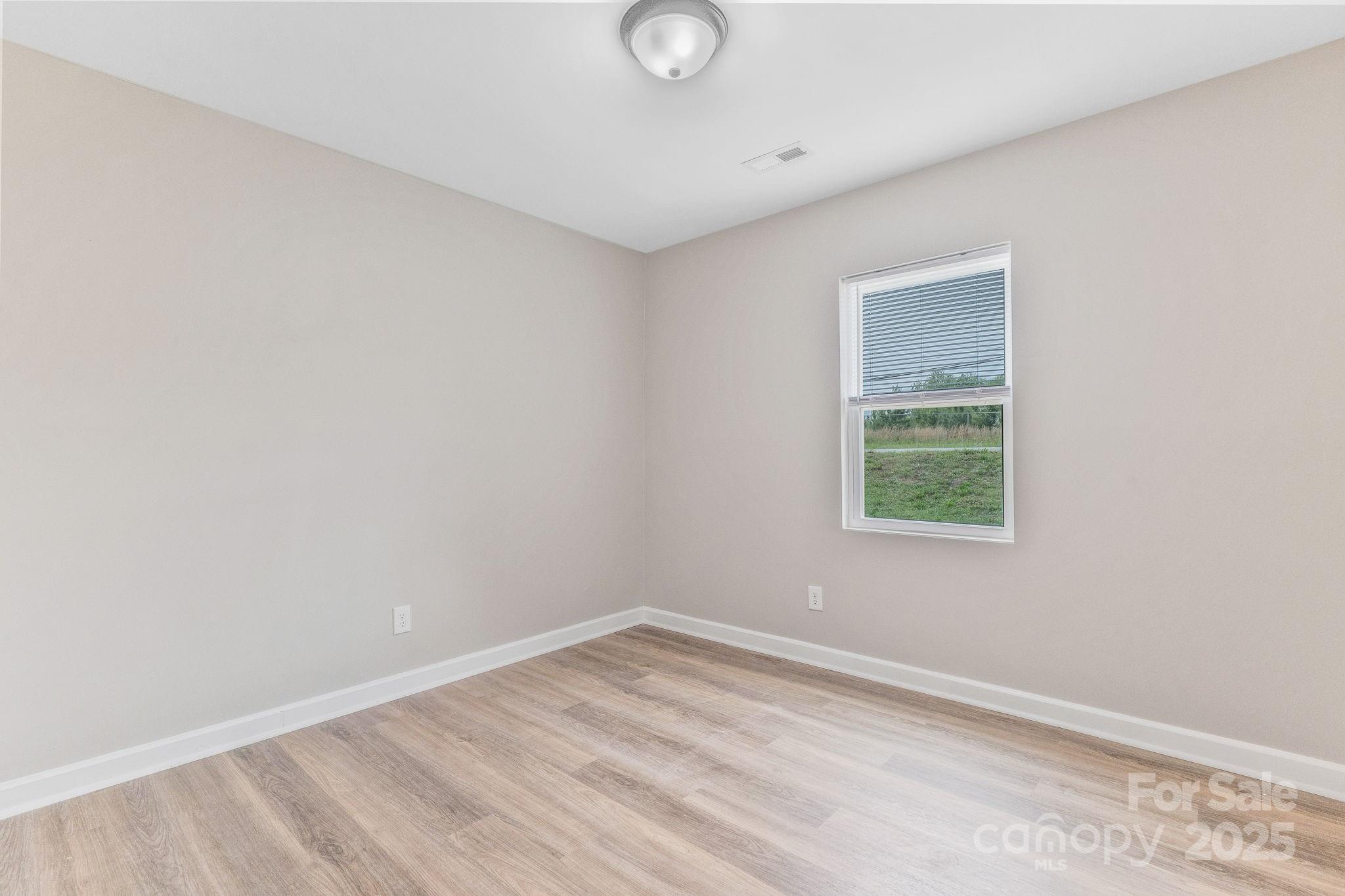 2511 Linwood Road