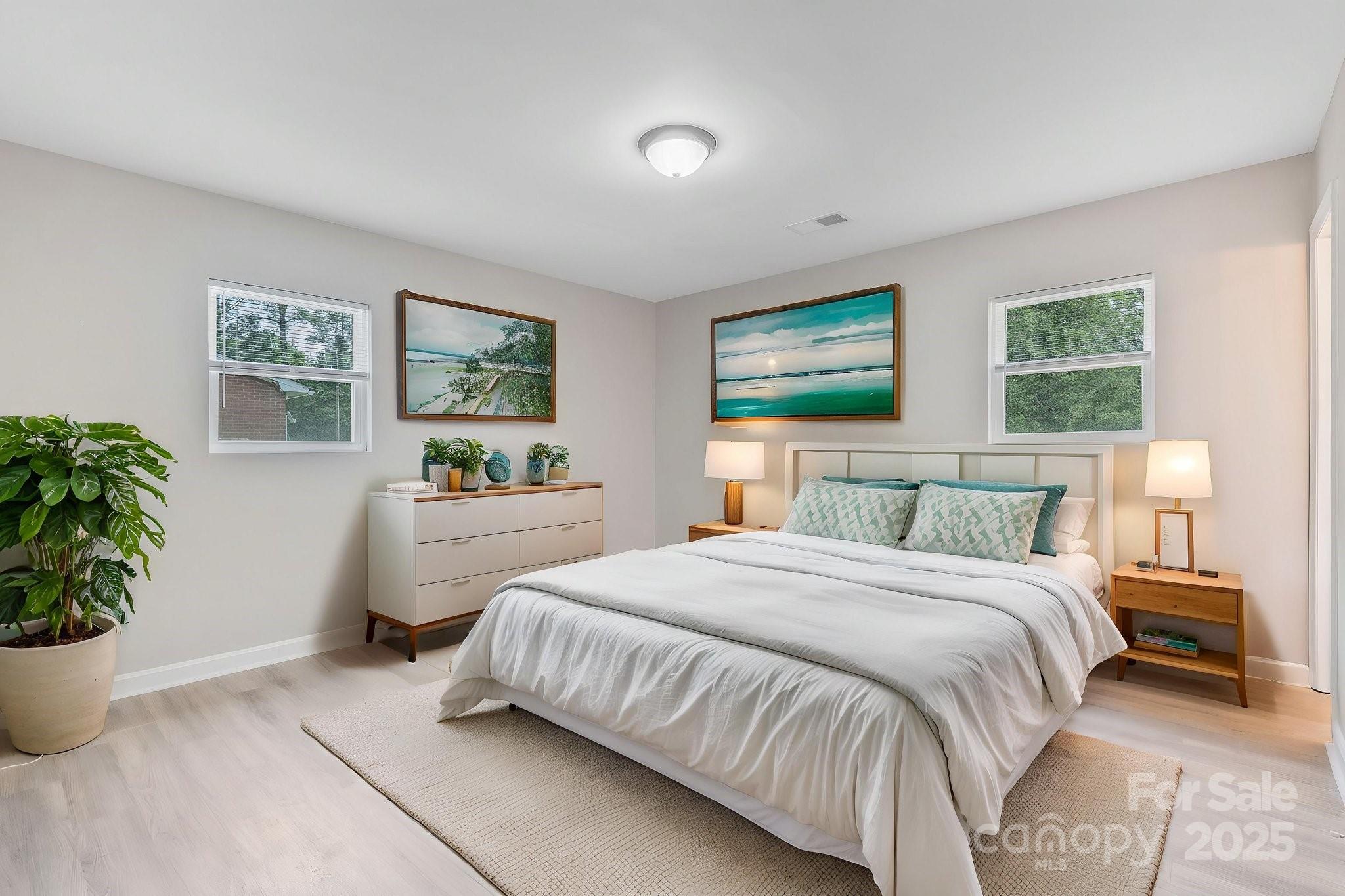 2511 Linwood Road