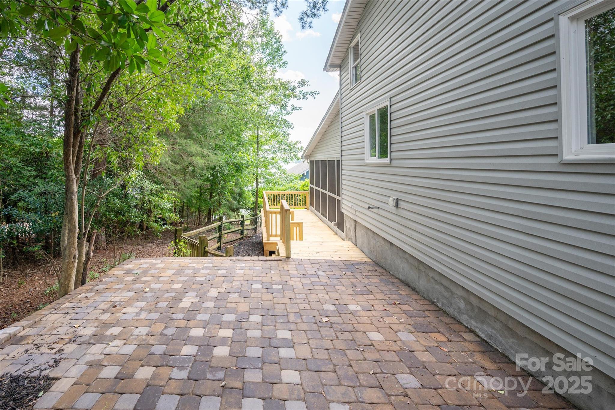 1096York Palmyra Drive