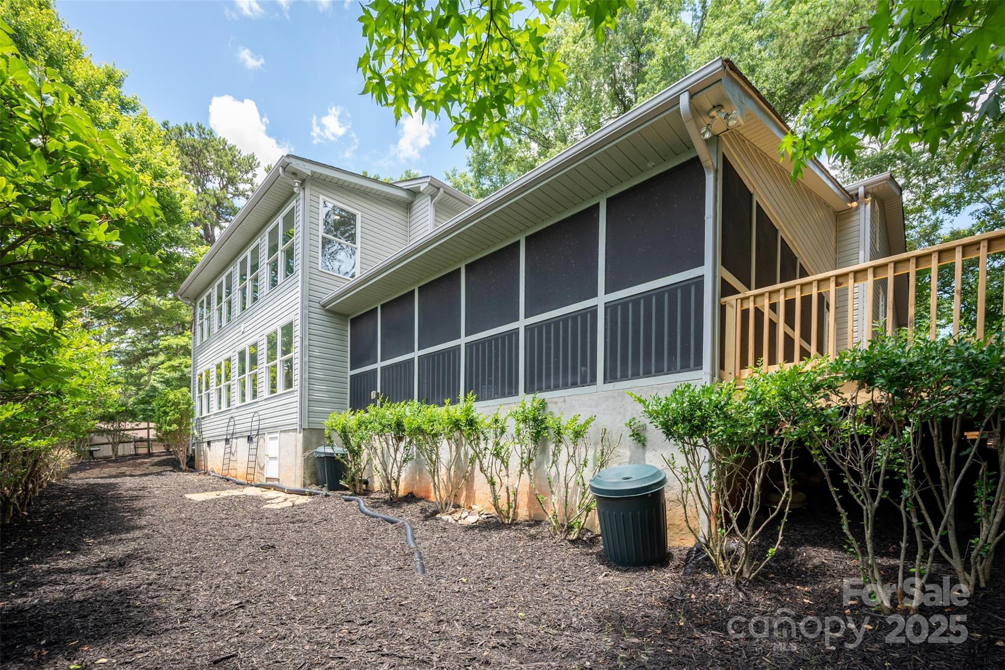 1096York Palmyra Drive