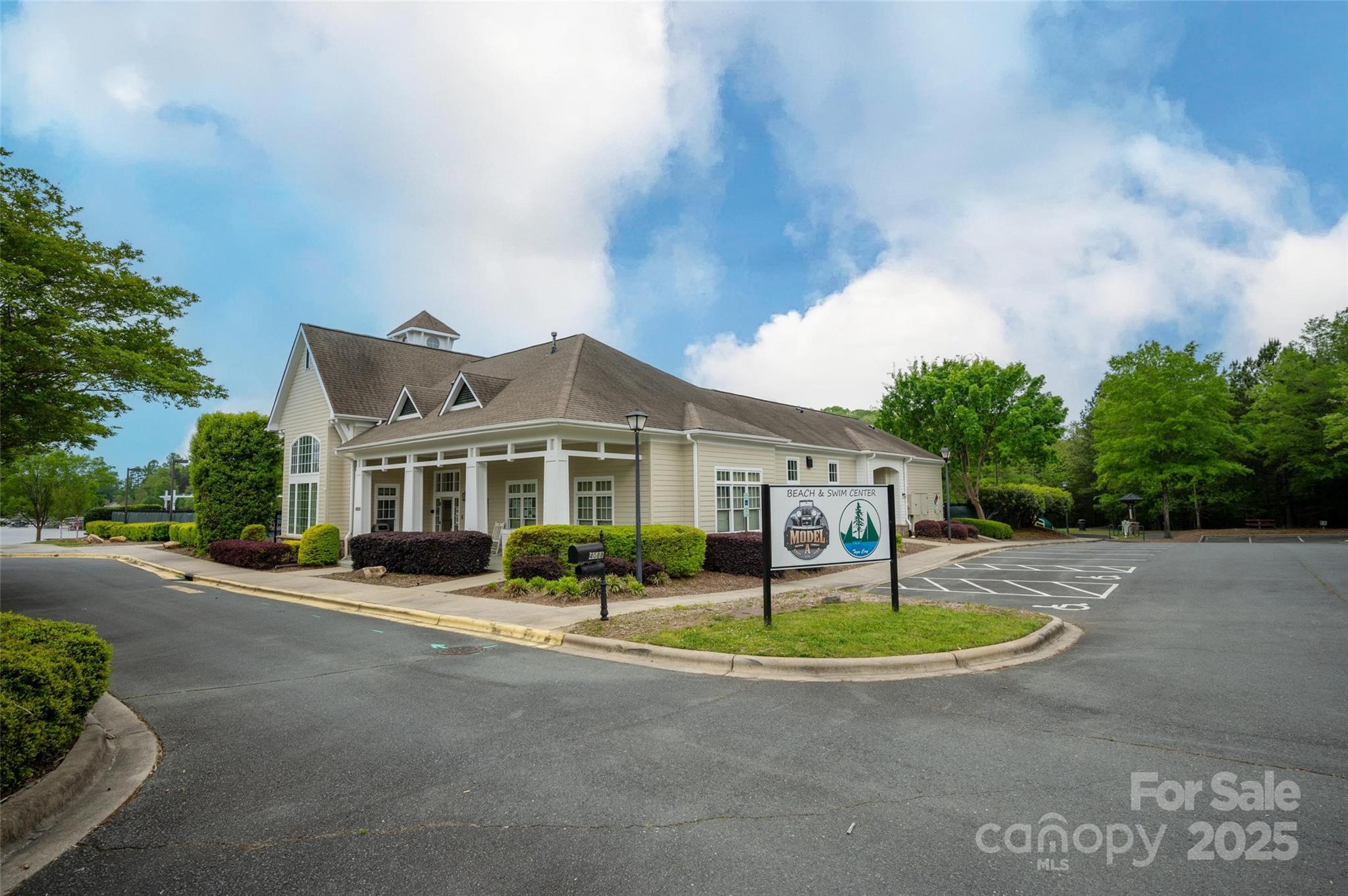 1096York Palmyra Drive
