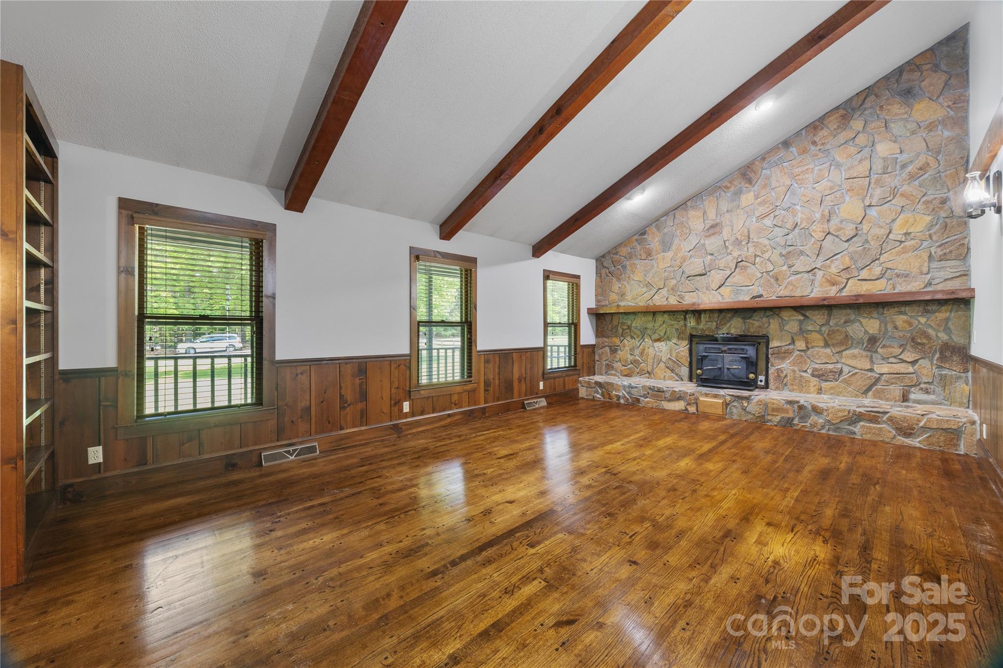 5200 Winding Lane