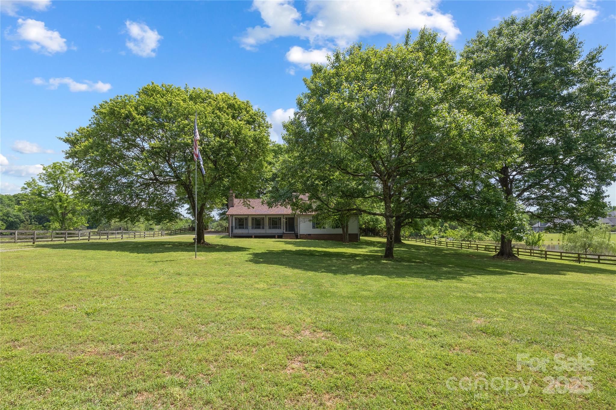 5200 Winding Lane