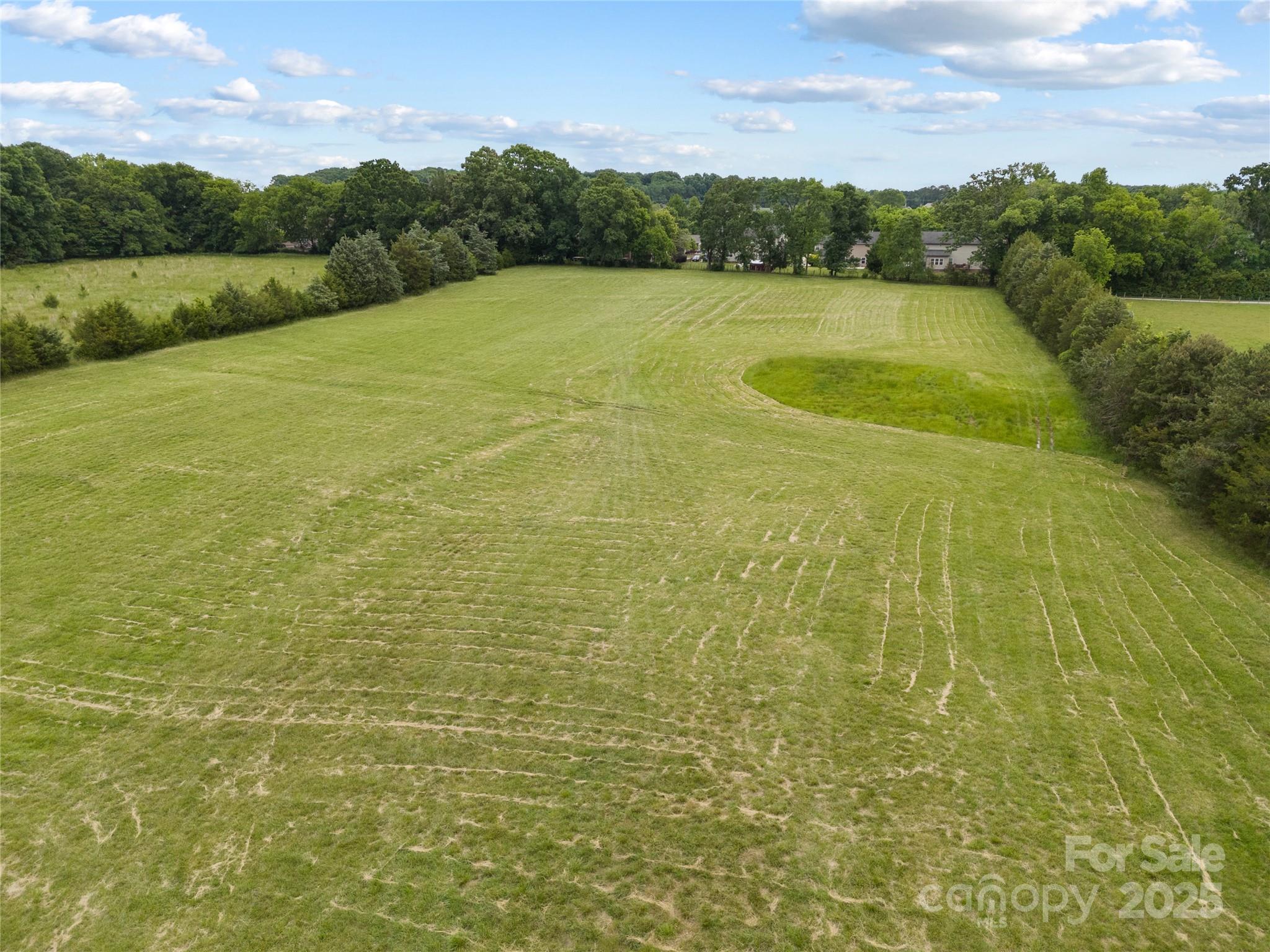 5200 Winding Lane
