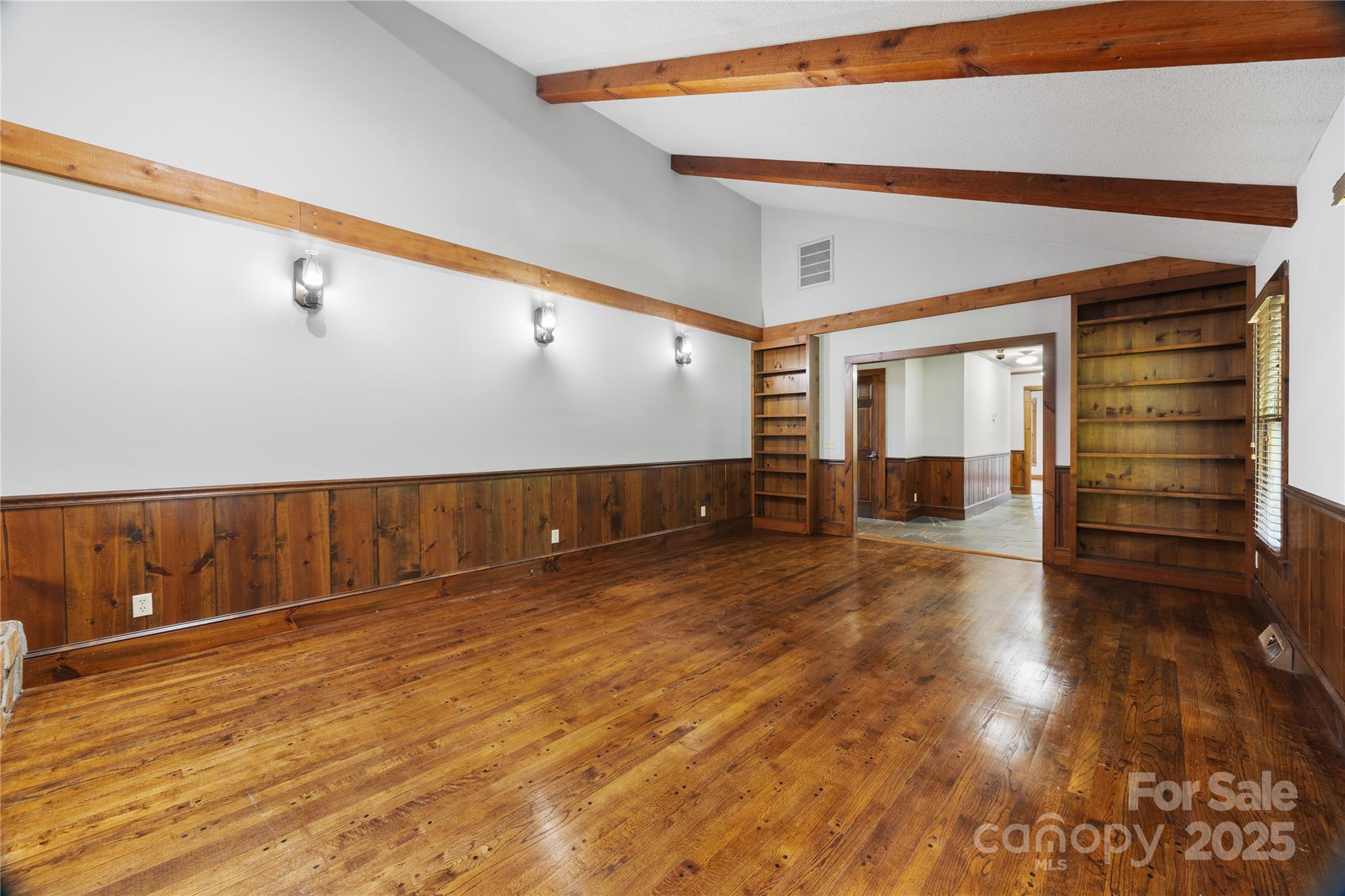 5200 Winding Lane