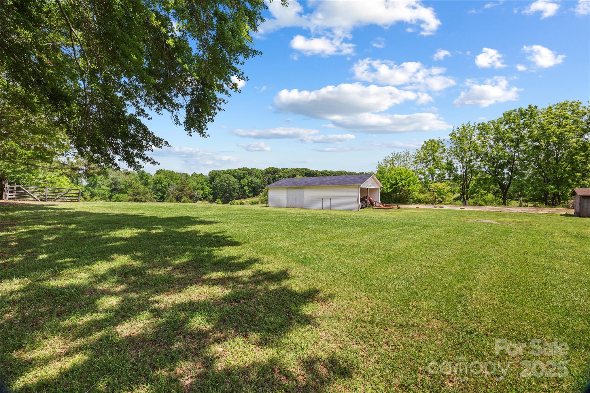 5200 Winding Lane