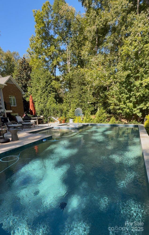 8820 Alpine Circle