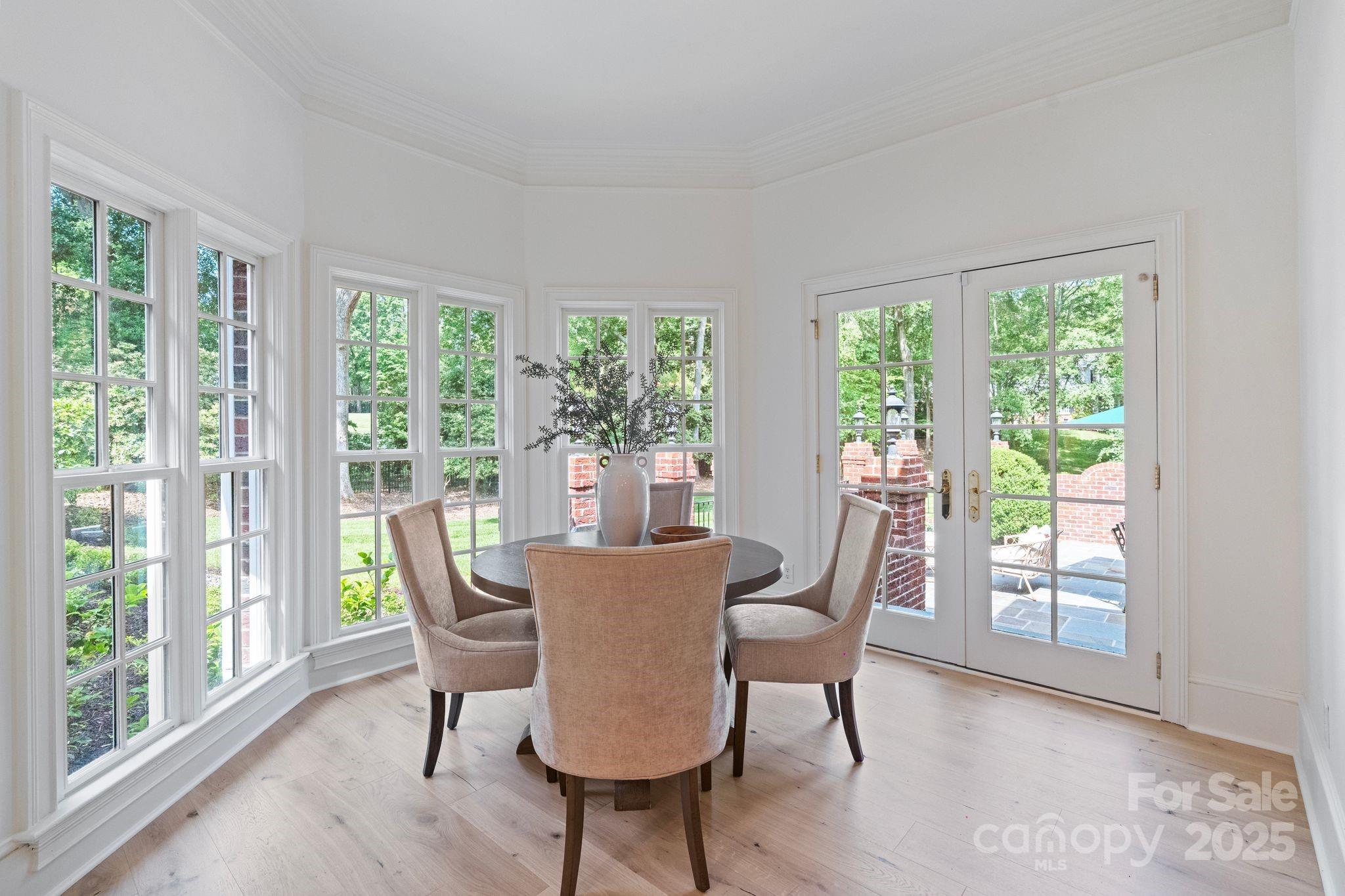 4920 Parview Drive S