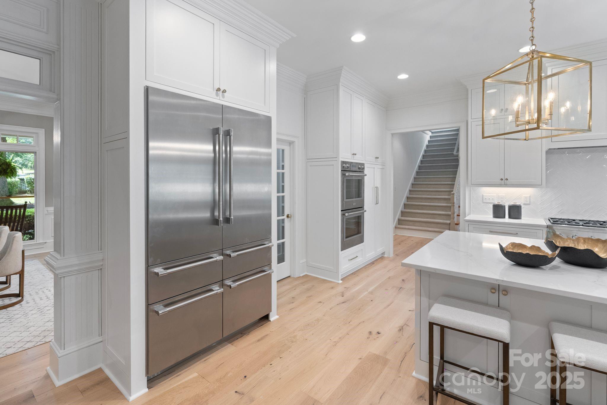 4920 Parview Drive S