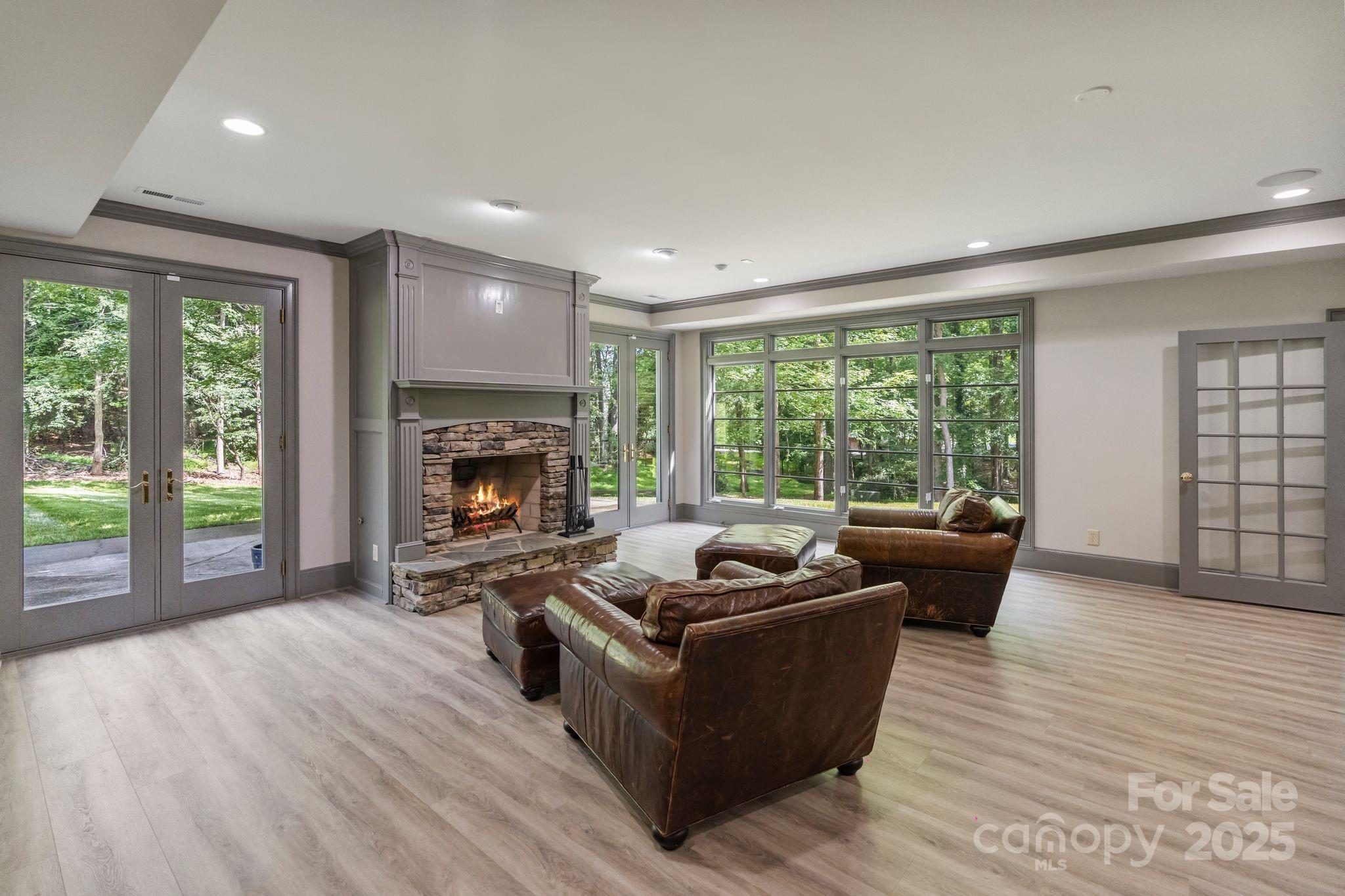 4920 Parview Drive S