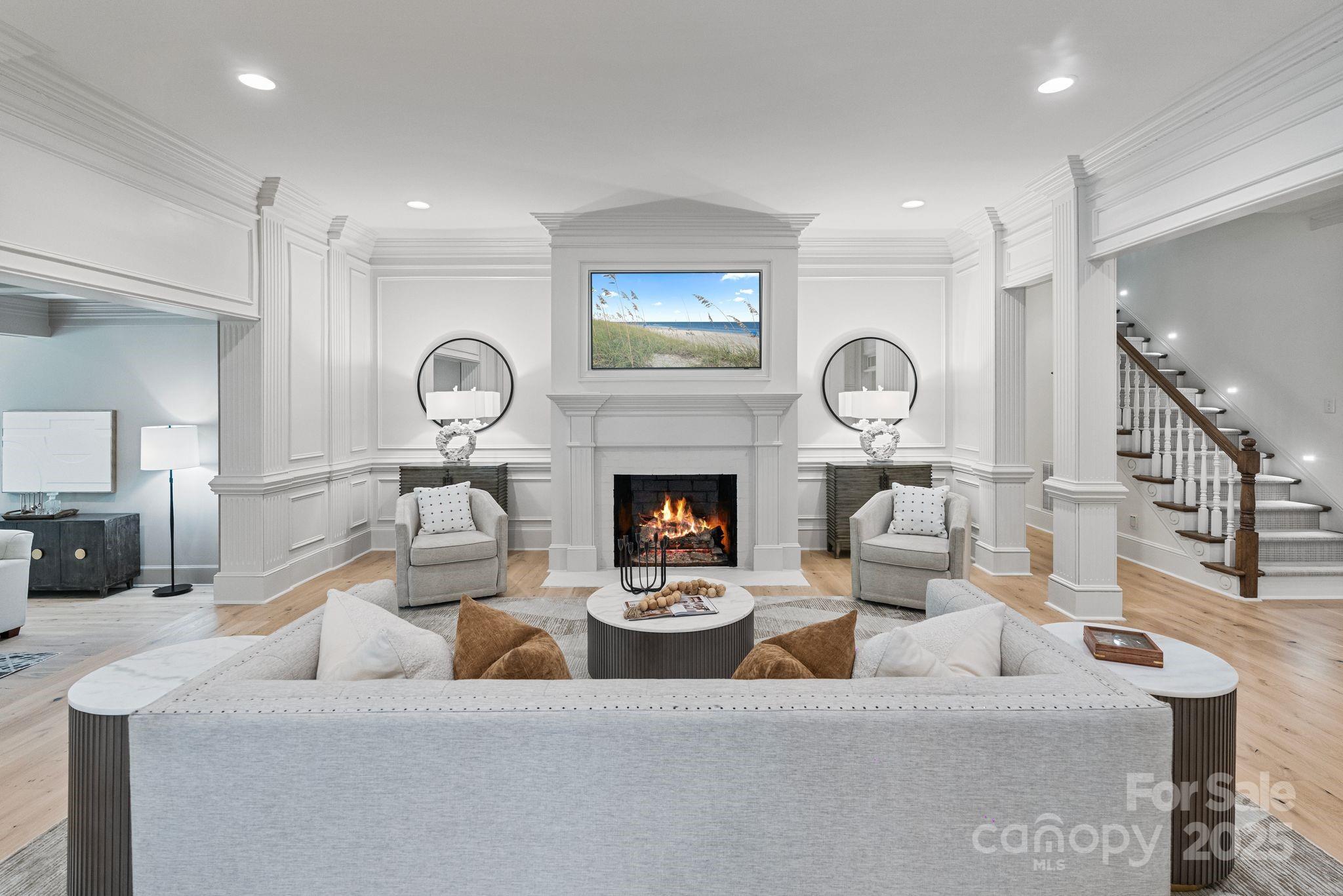 4920 Parview Drive S