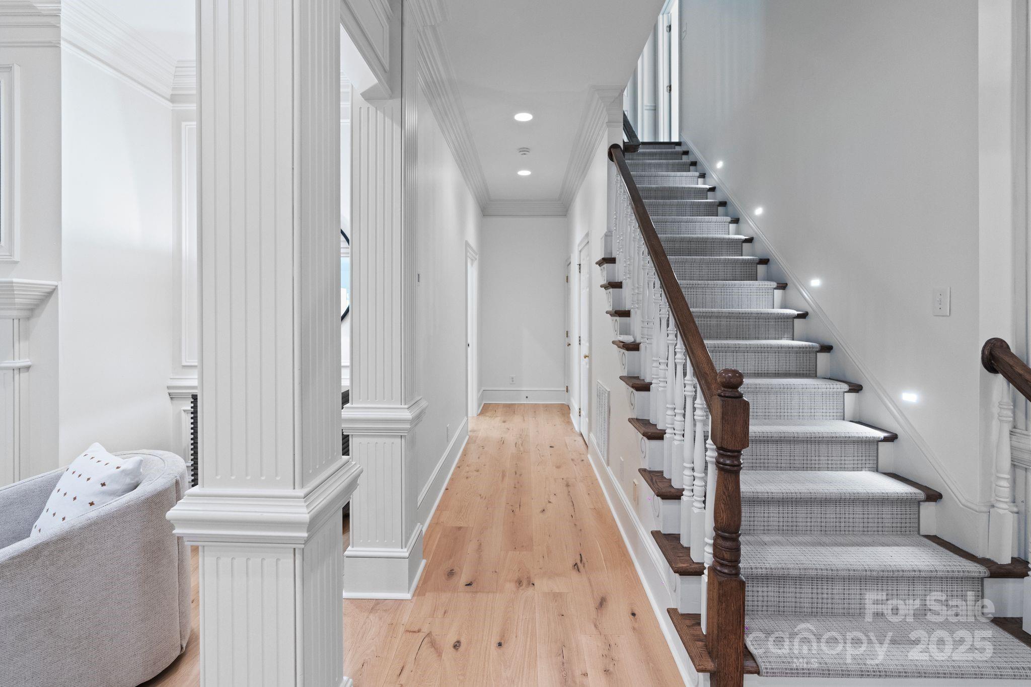 4920 Parview Drive S