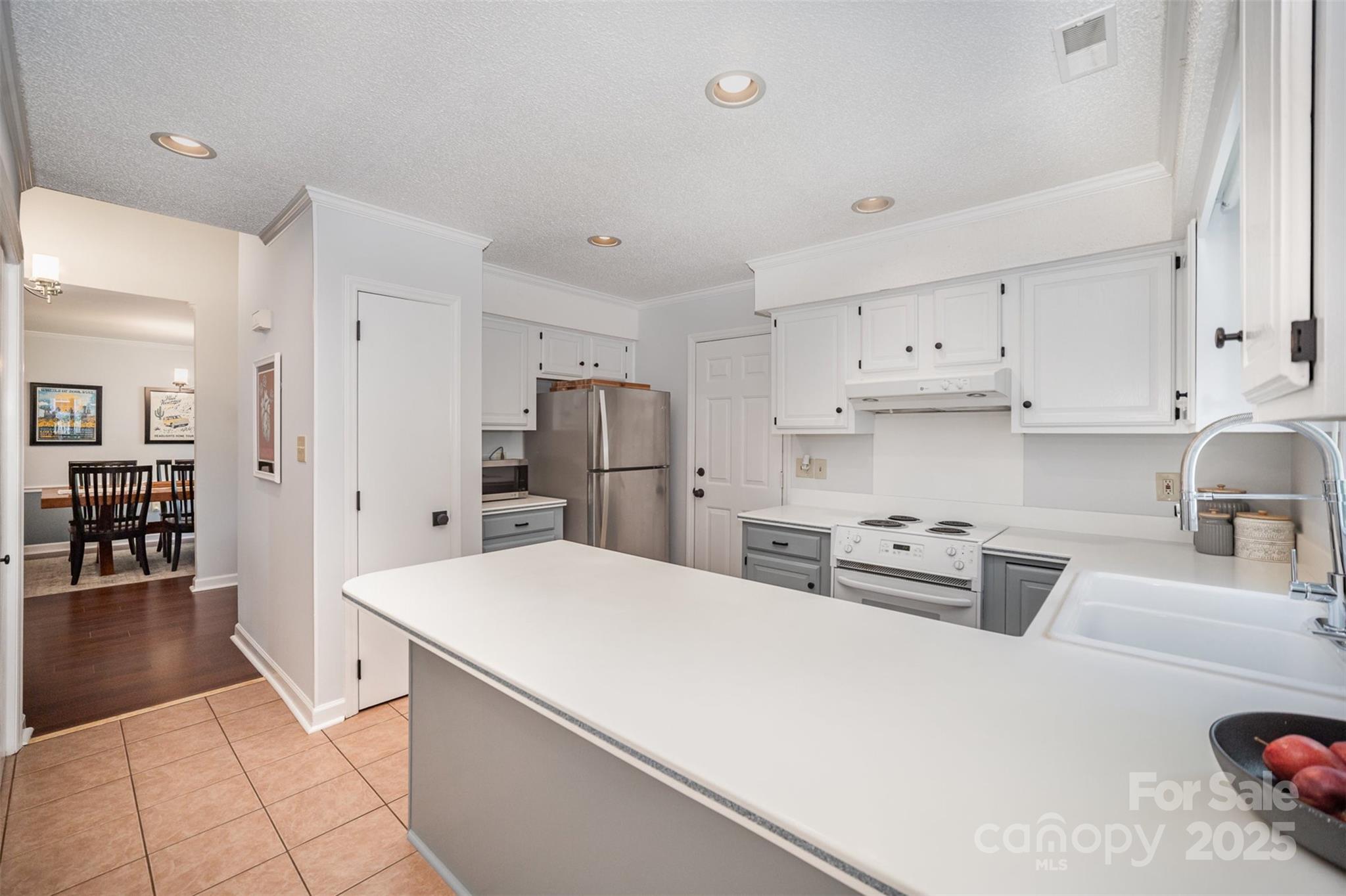1014 Covewood Court
