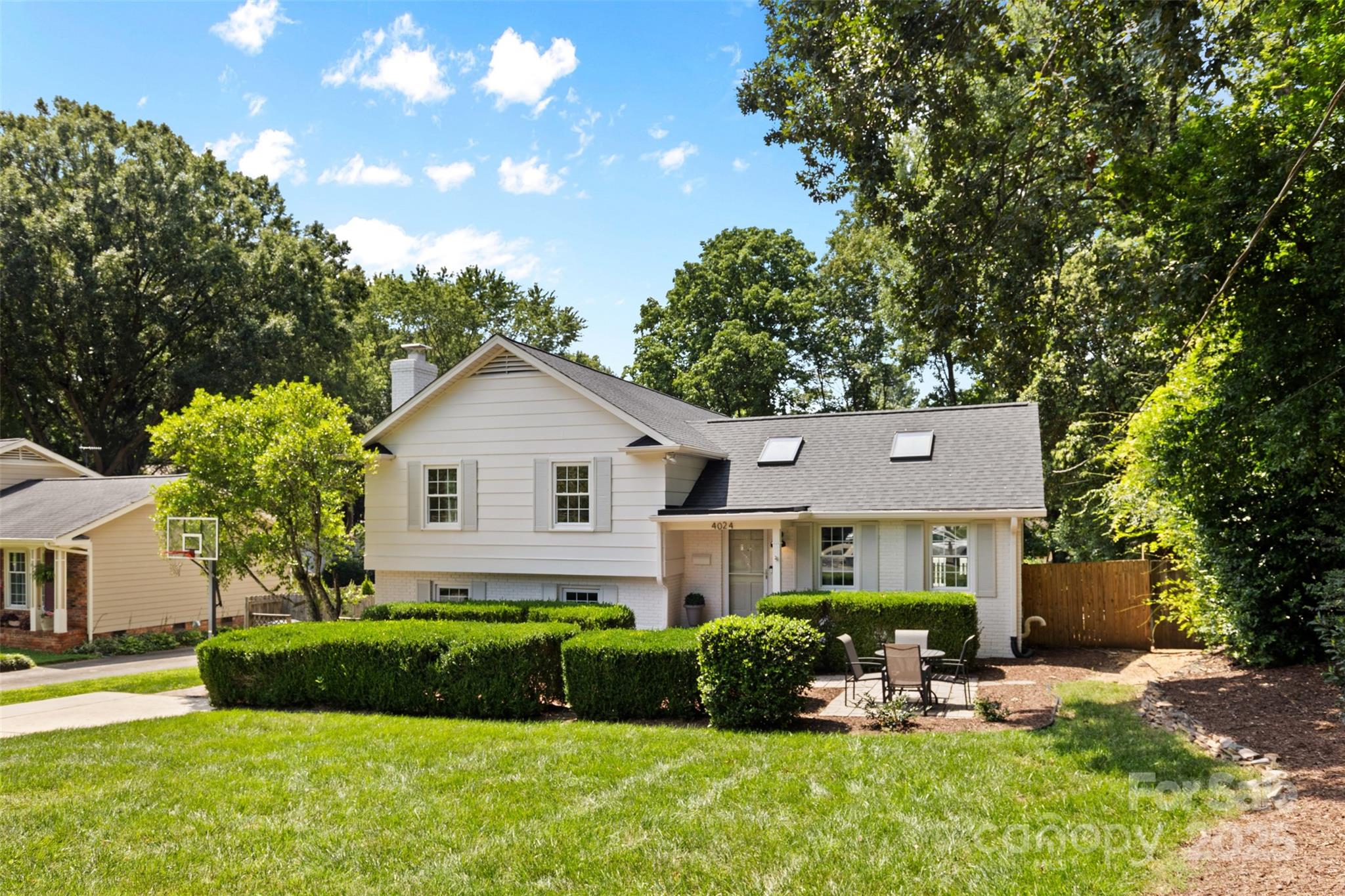 4024 Tyndale Avenue