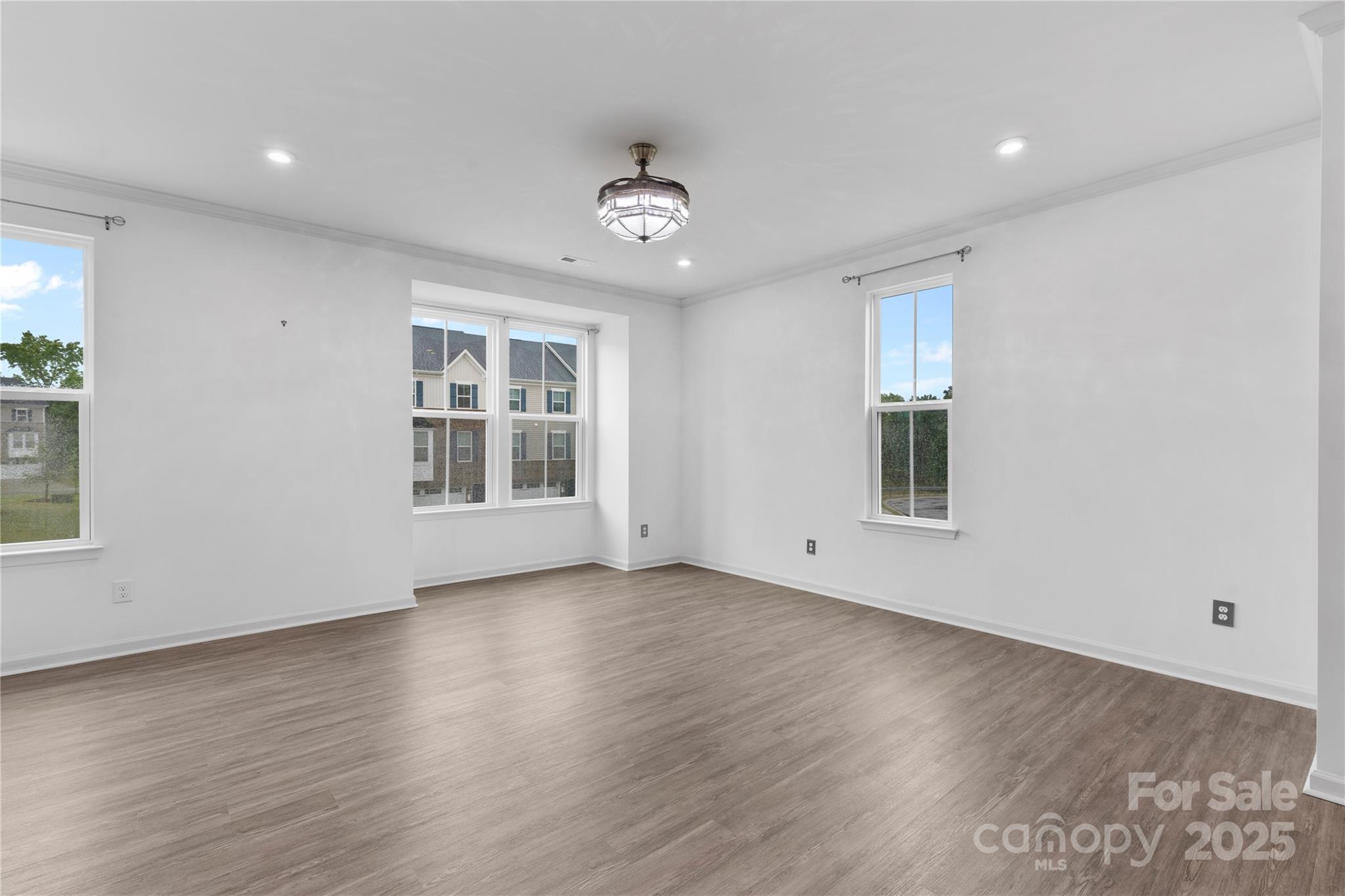 416 Dalton Circle