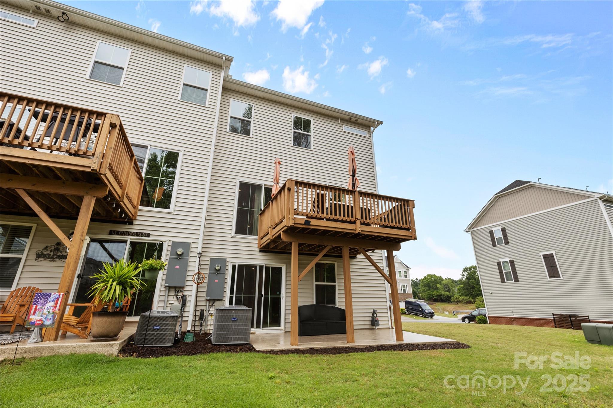 416 Dalton Circle