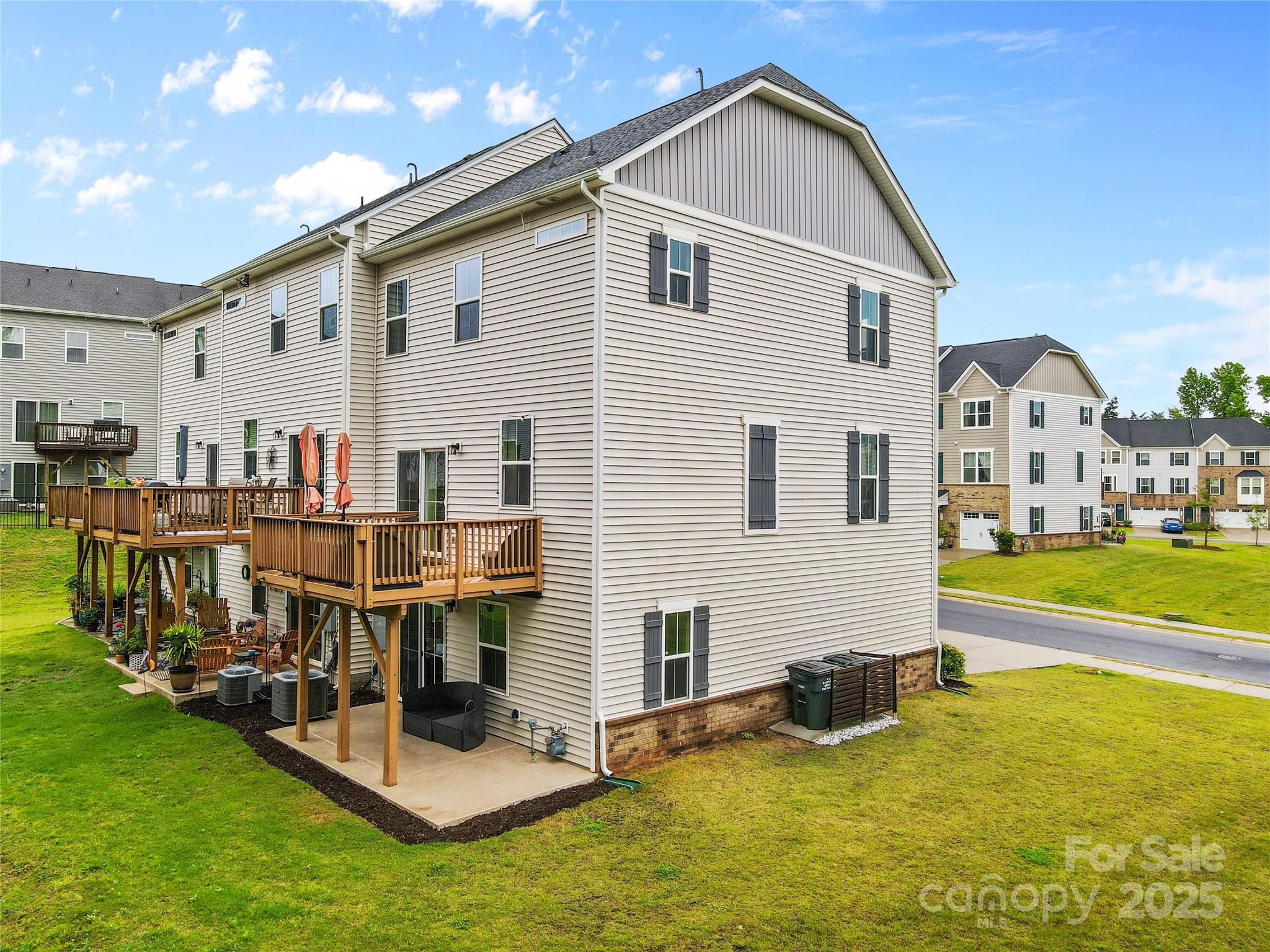 416 Dalton Circle