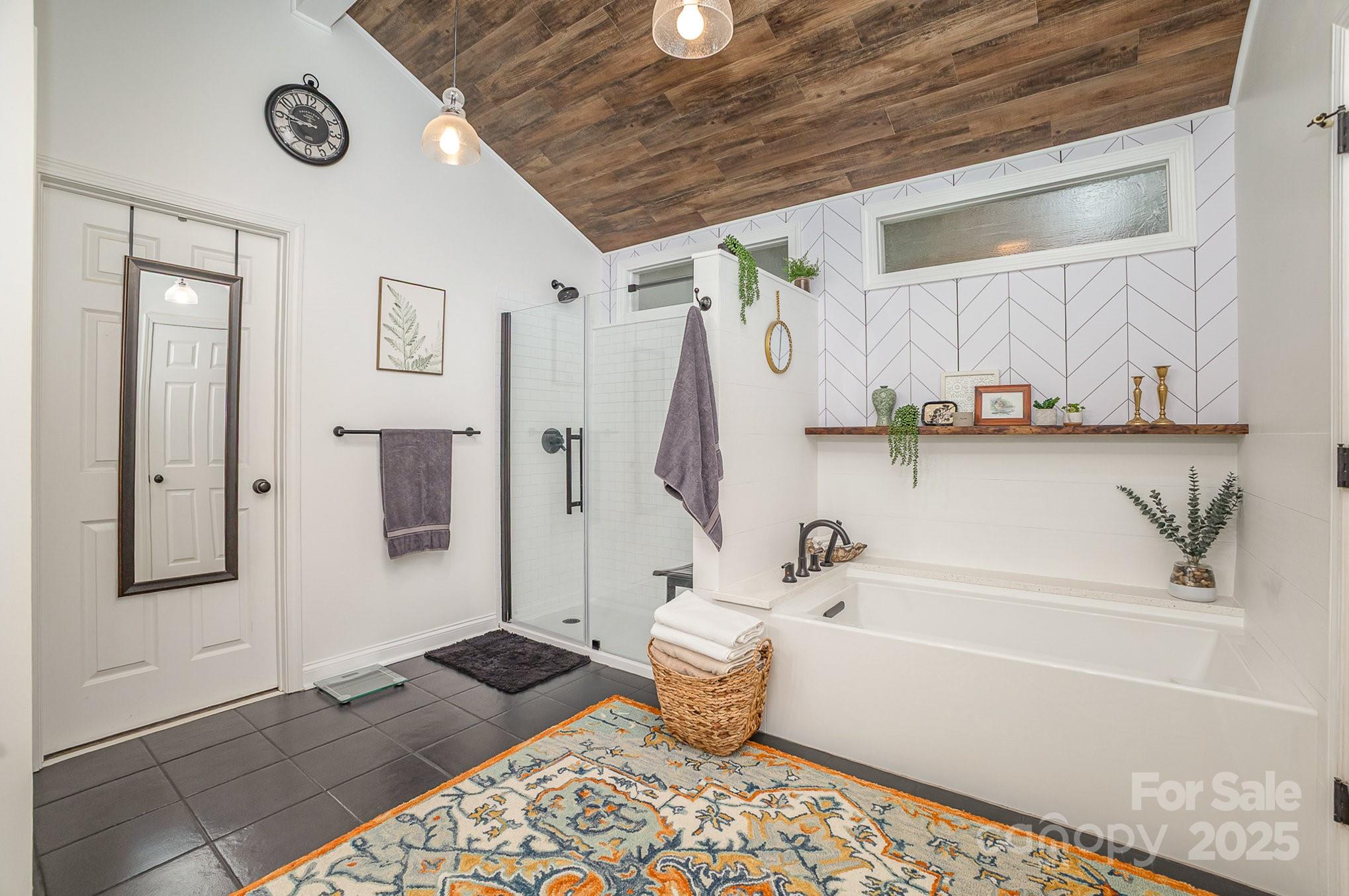 8121 Cane Pointe Lane