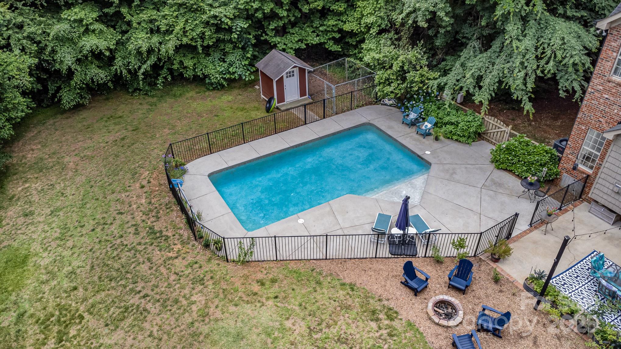 8121 Cane Pointe Lane