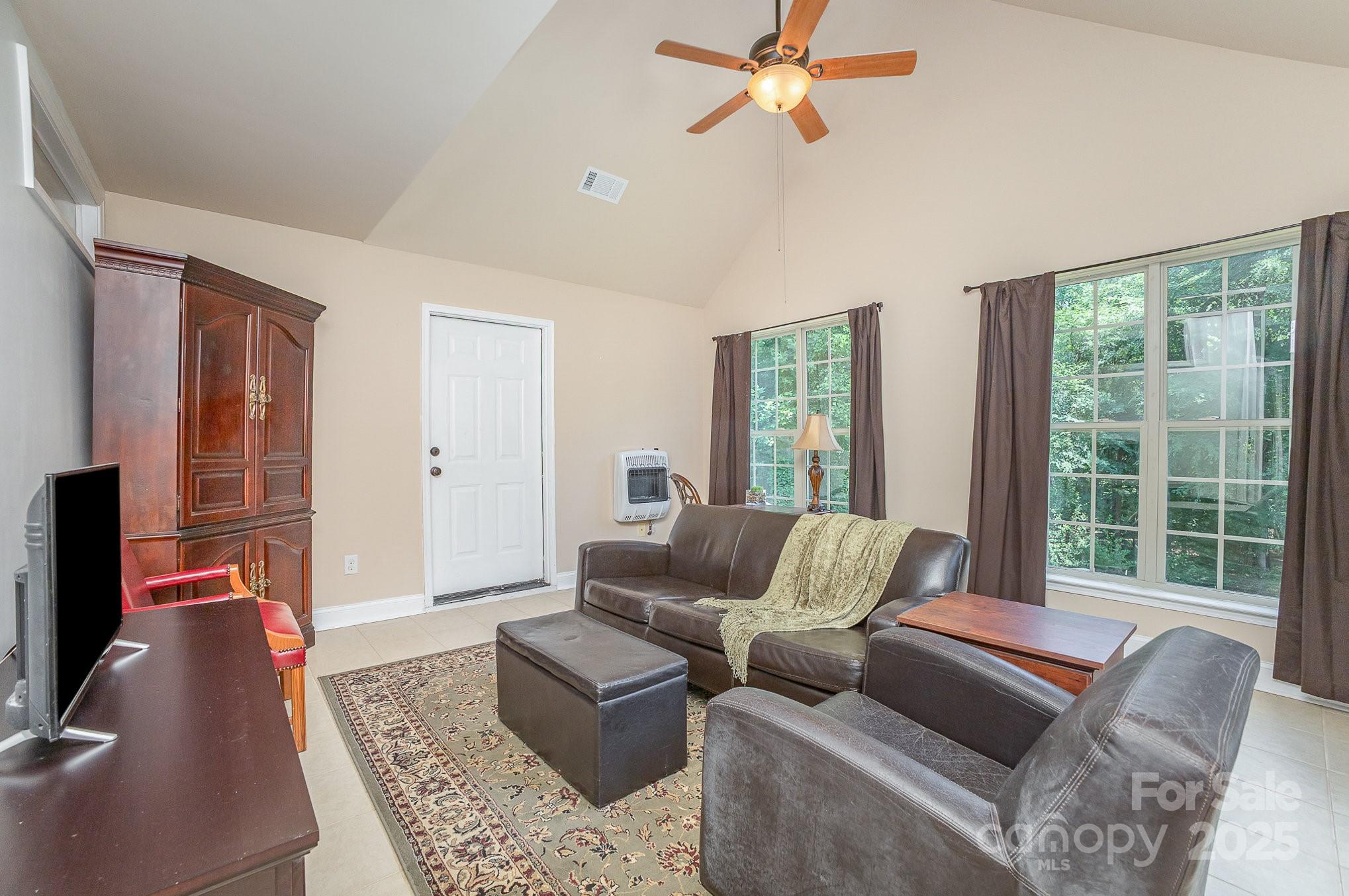 8121 Cane Pointe Lane