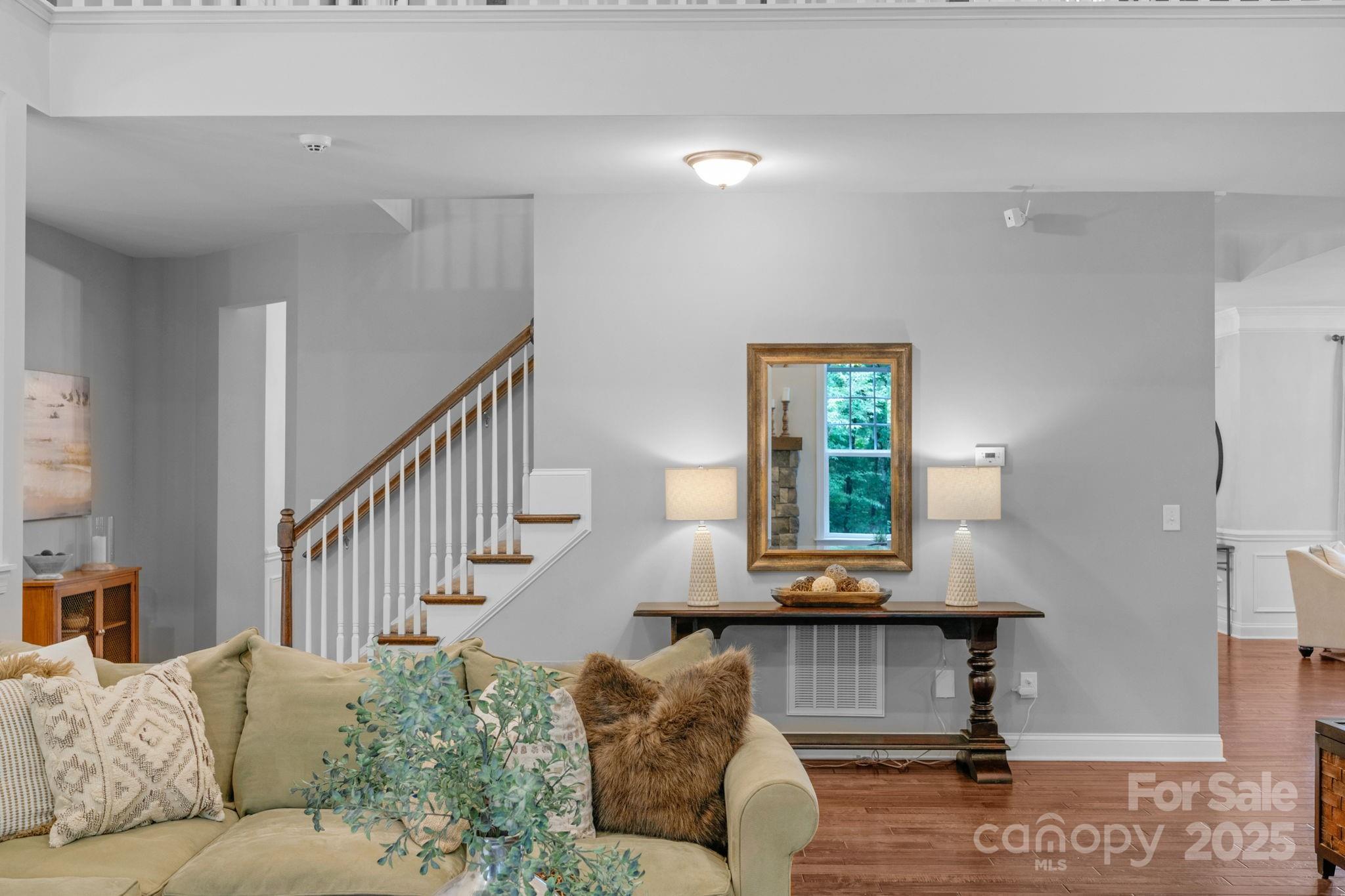 5044 Dockside Court